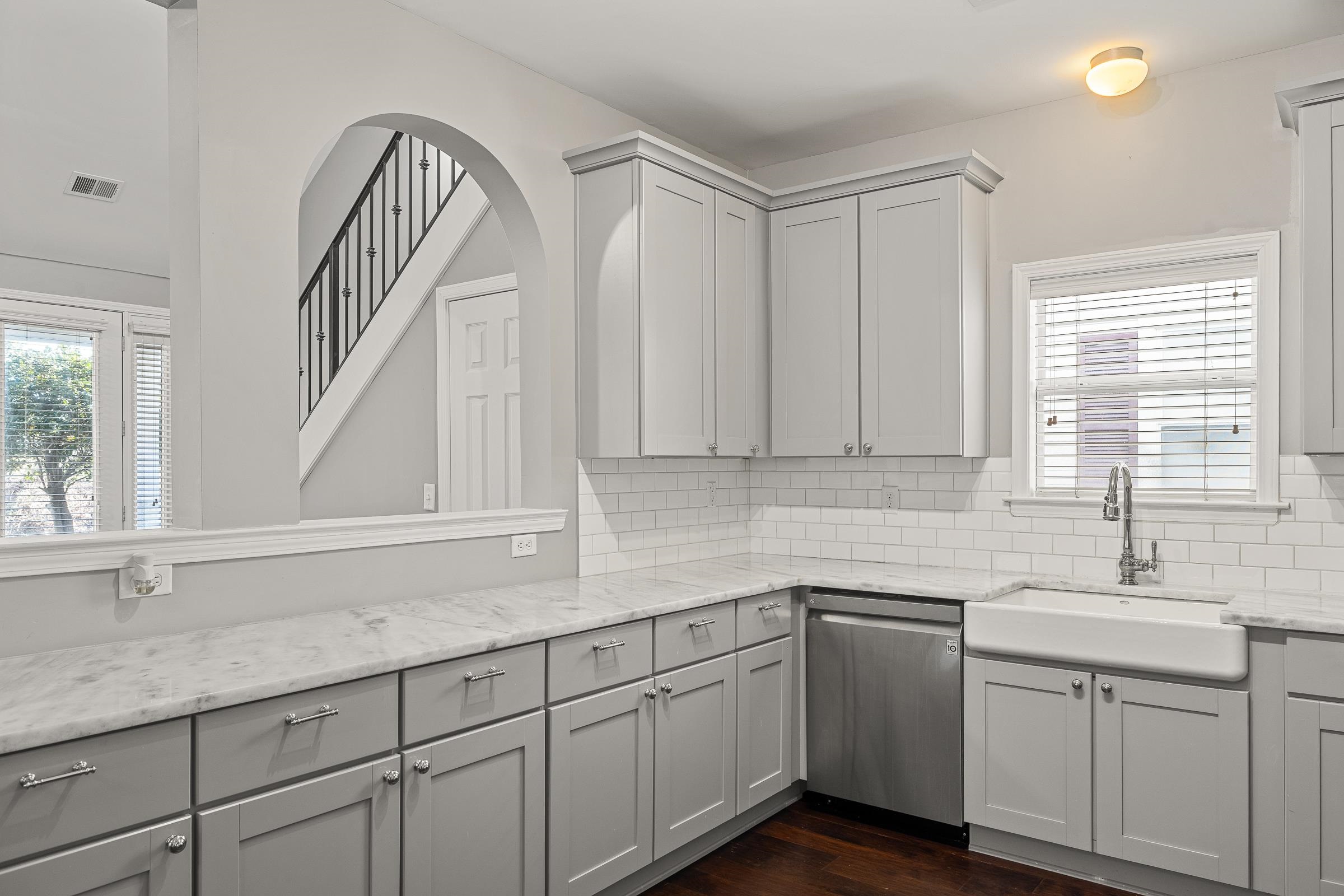 1323 ISLAND RIDGE DR