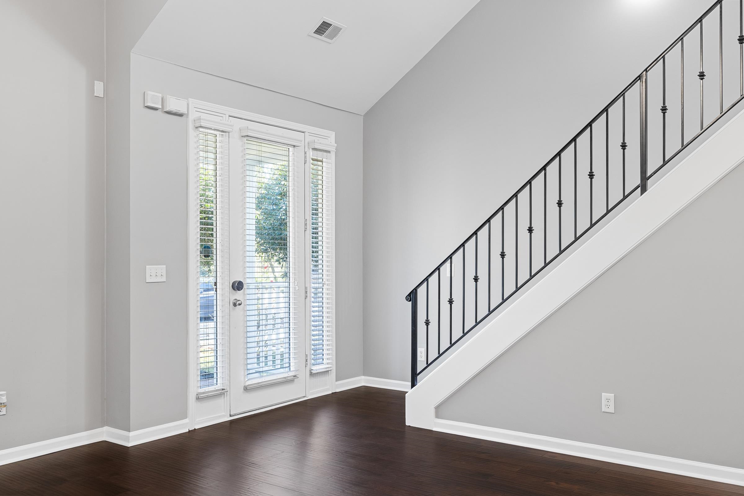 1323 ISLAND RIDGE DR