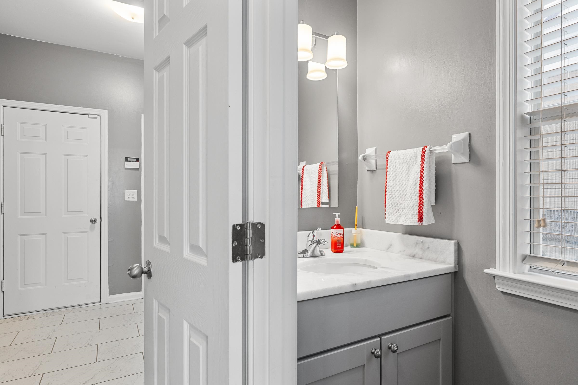 1323 ISLAND RIDGE DR