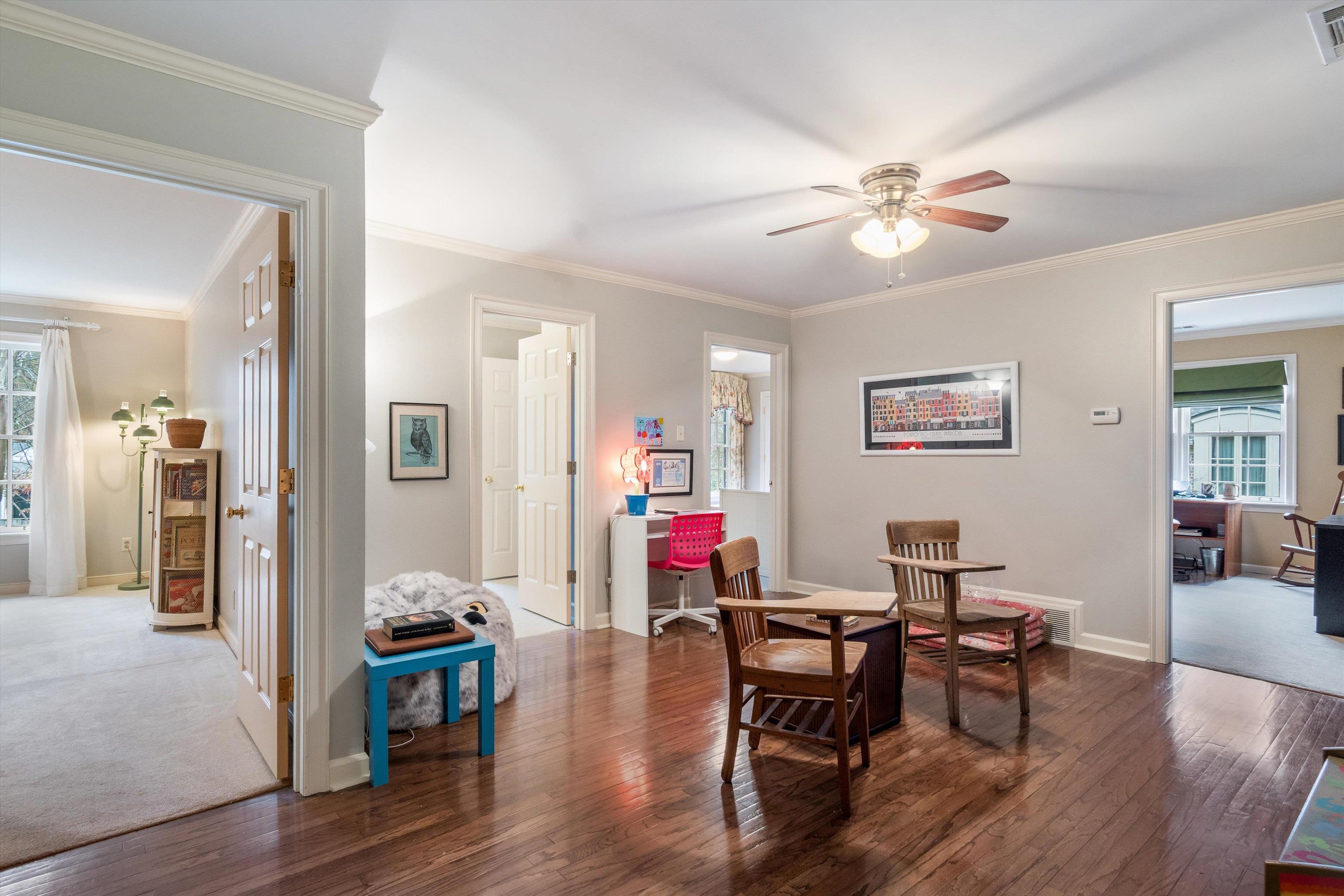 4792 WHITEHALL CV