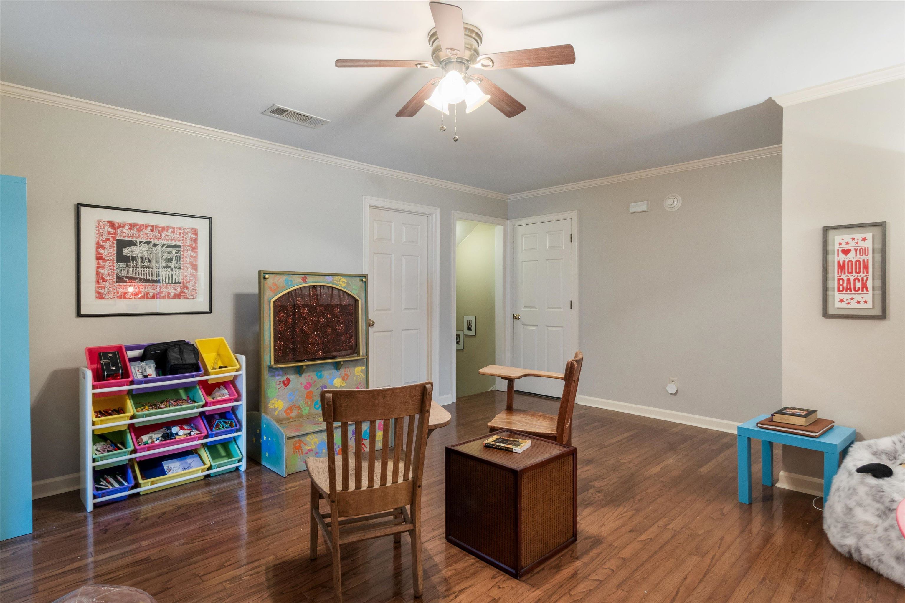 4792 WHITEHALL CV