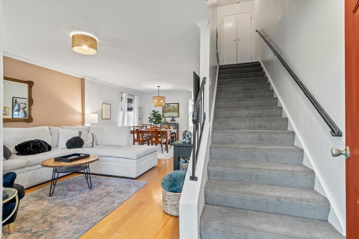 506 PEABODY SQ Unit: 506