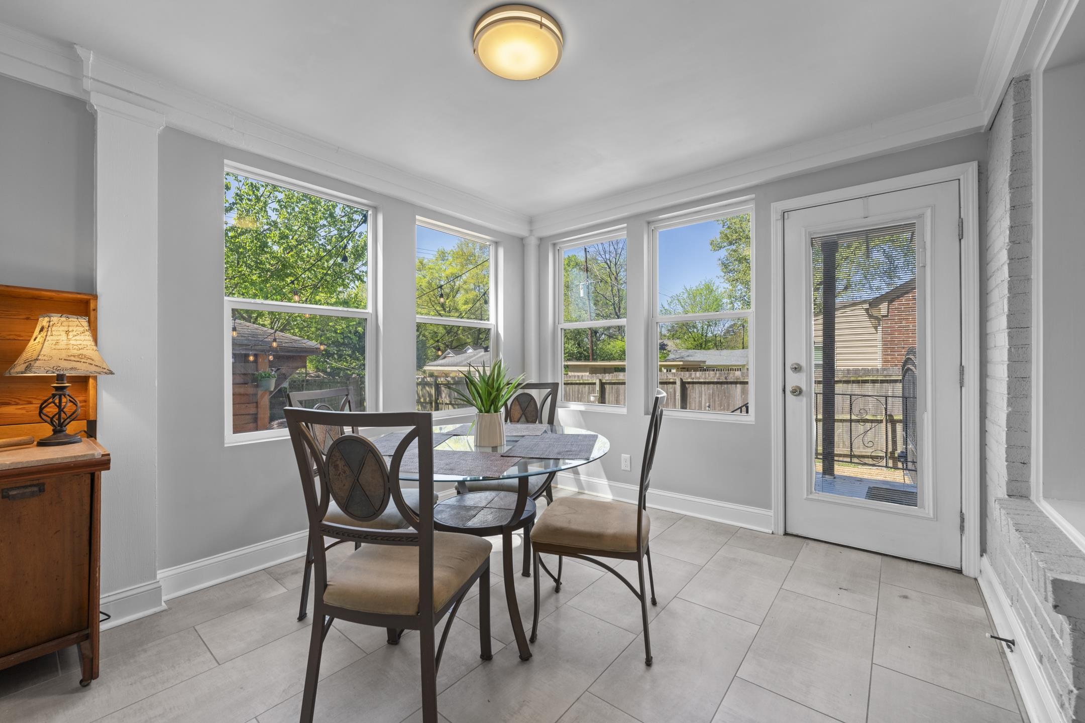 3539 CHARLESWOOD AVE