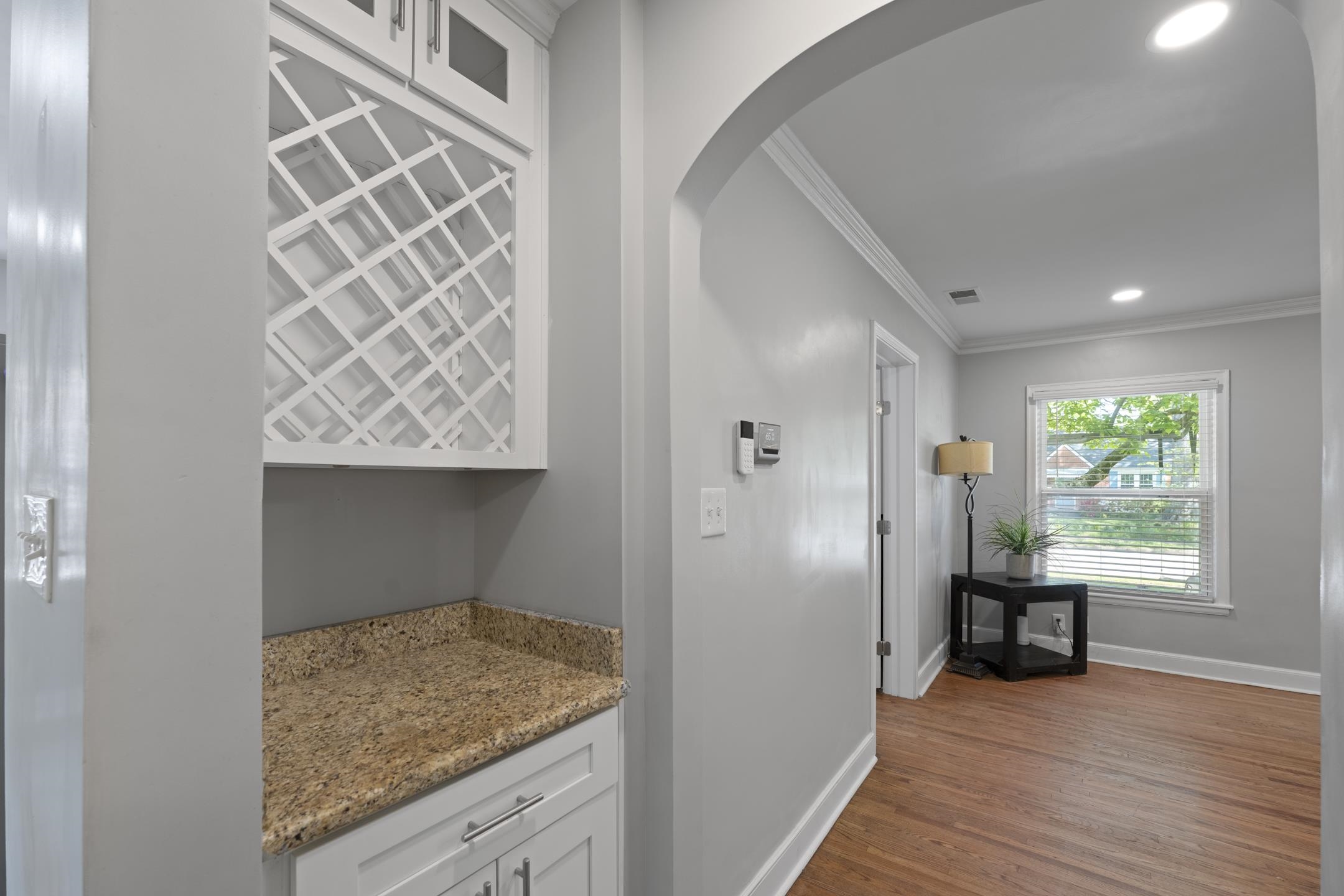 3539 CHARLESWOOD AVE