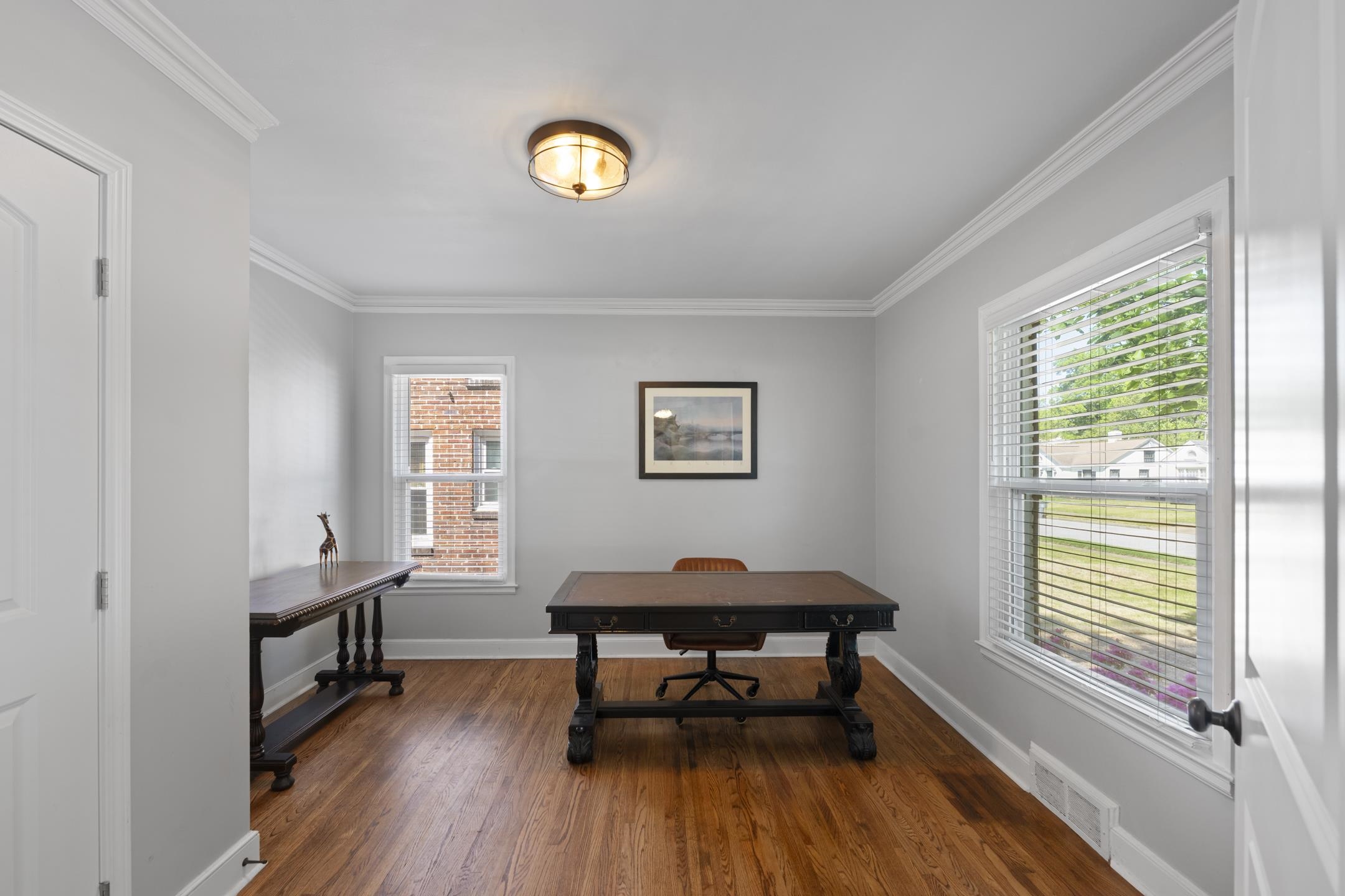 3539 CHARLESWOOD AVE