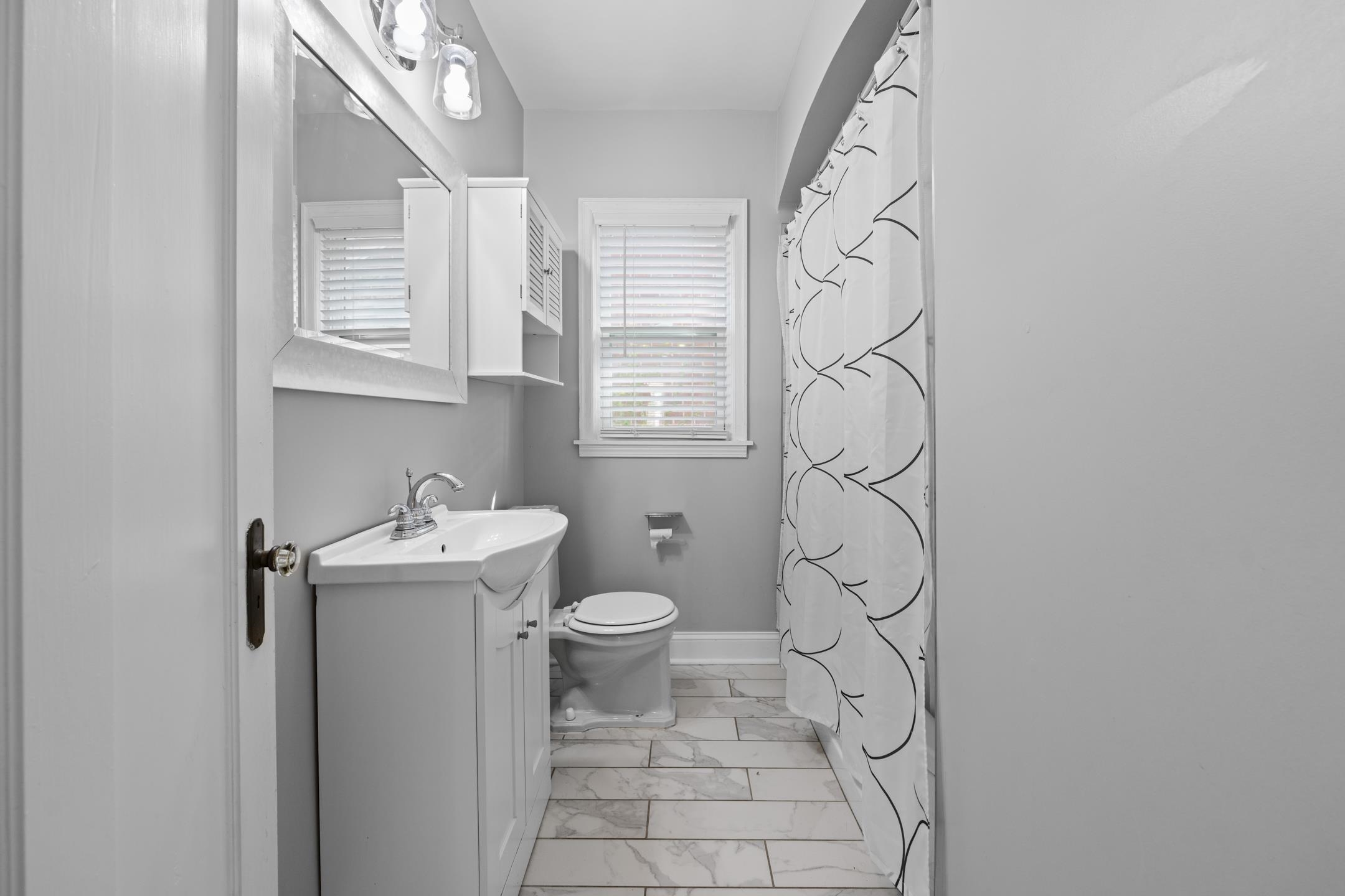 3539 CHARLESWOOD AVE