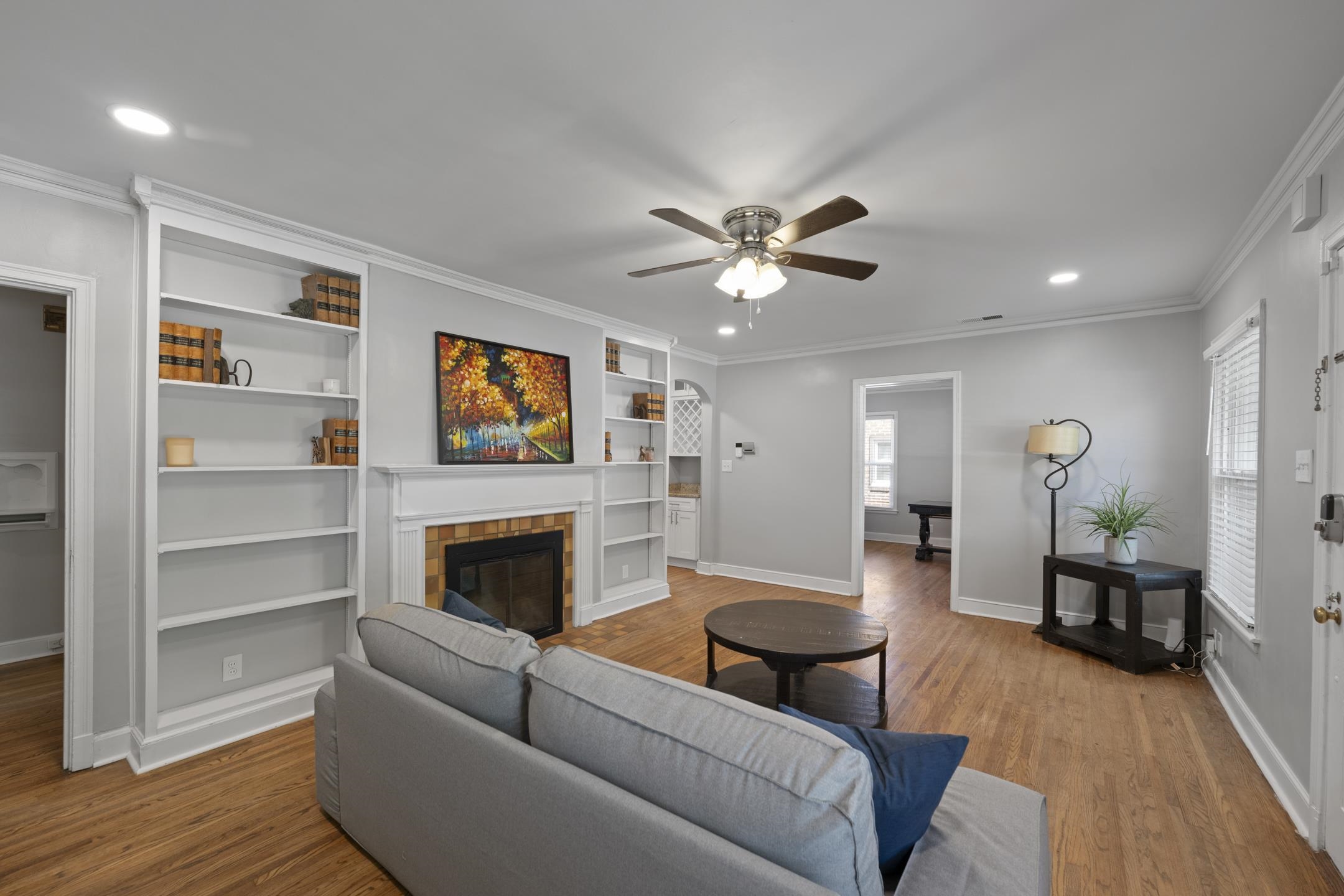 3539 CHARLESWOOD AVE