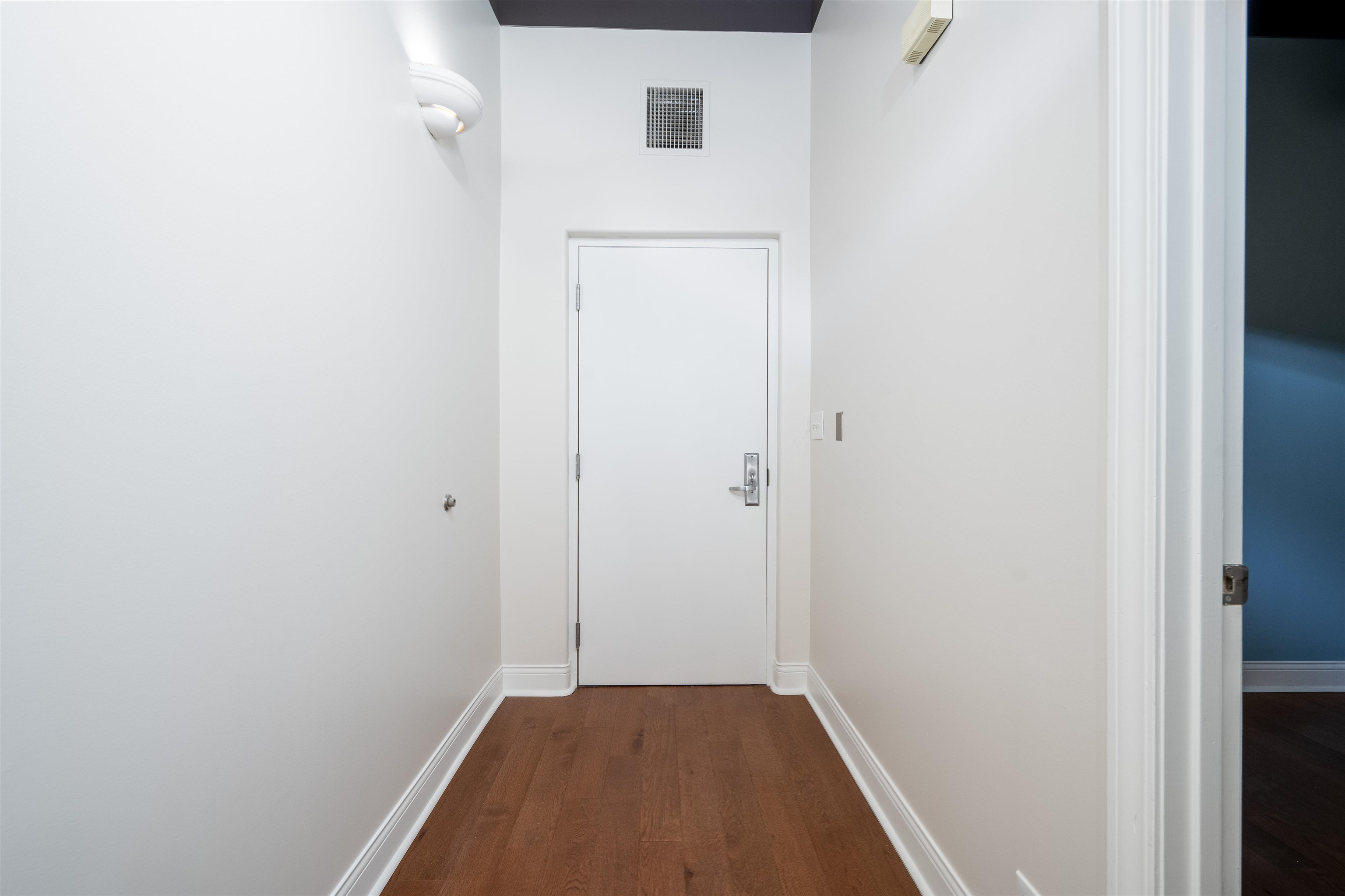 95 S MAIN ST Unit: 204