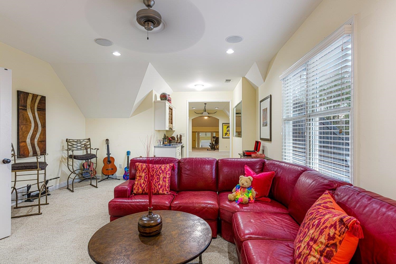 438 GREYWOOD LN