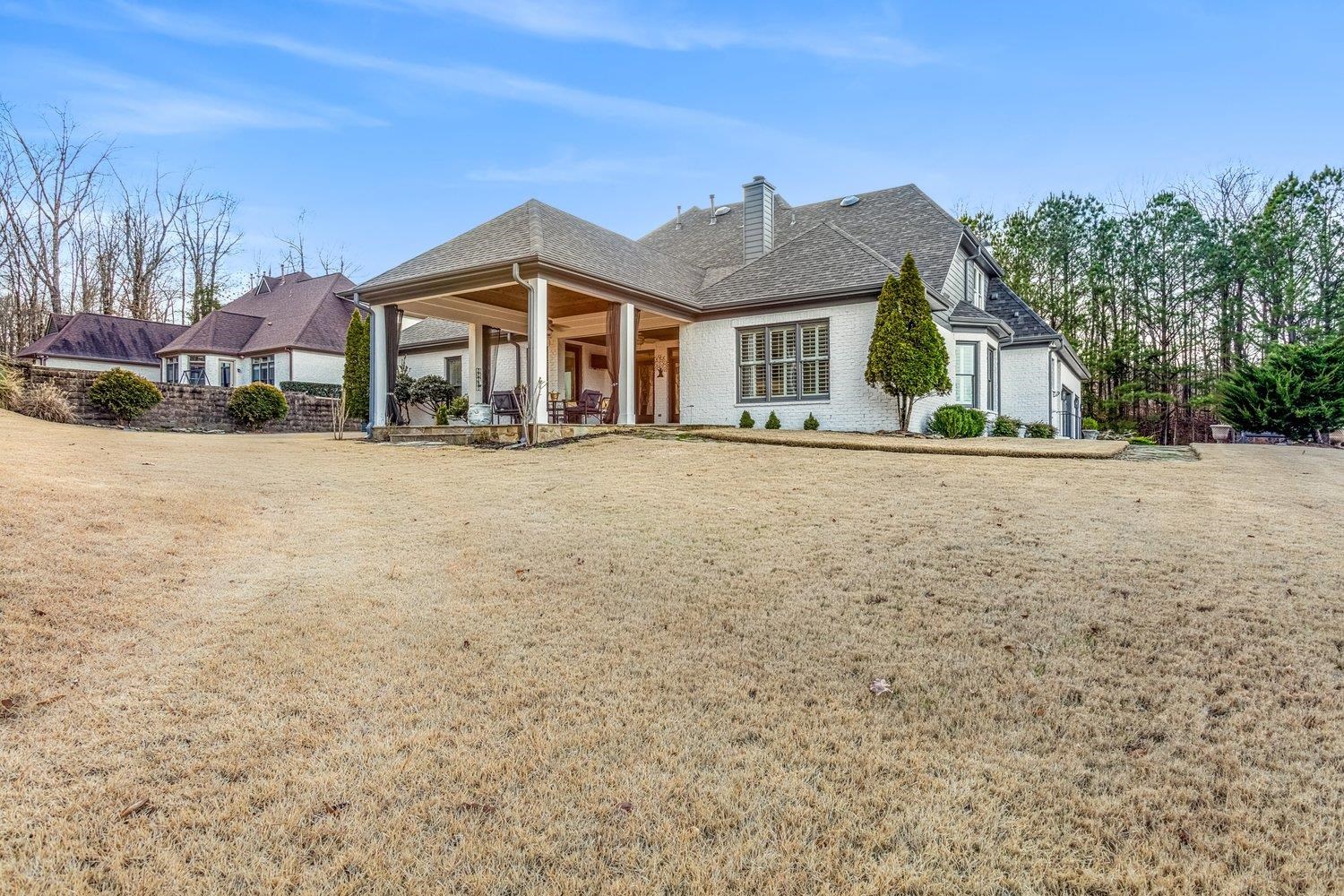 438 GREYWOOD LN