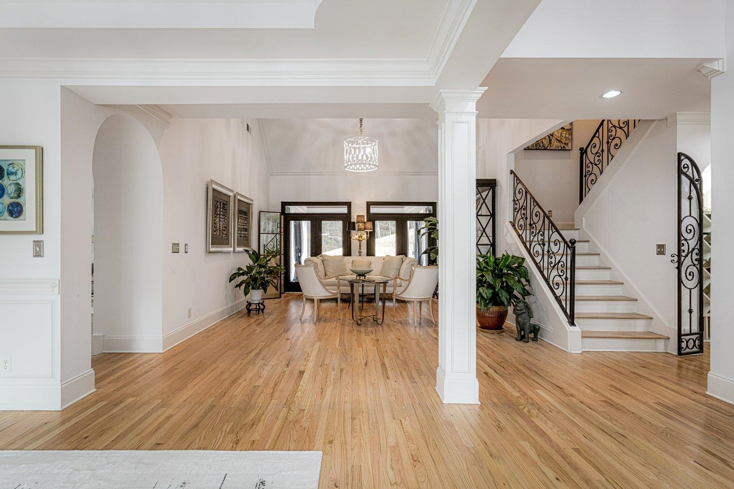 438 GREYWOOD LN
