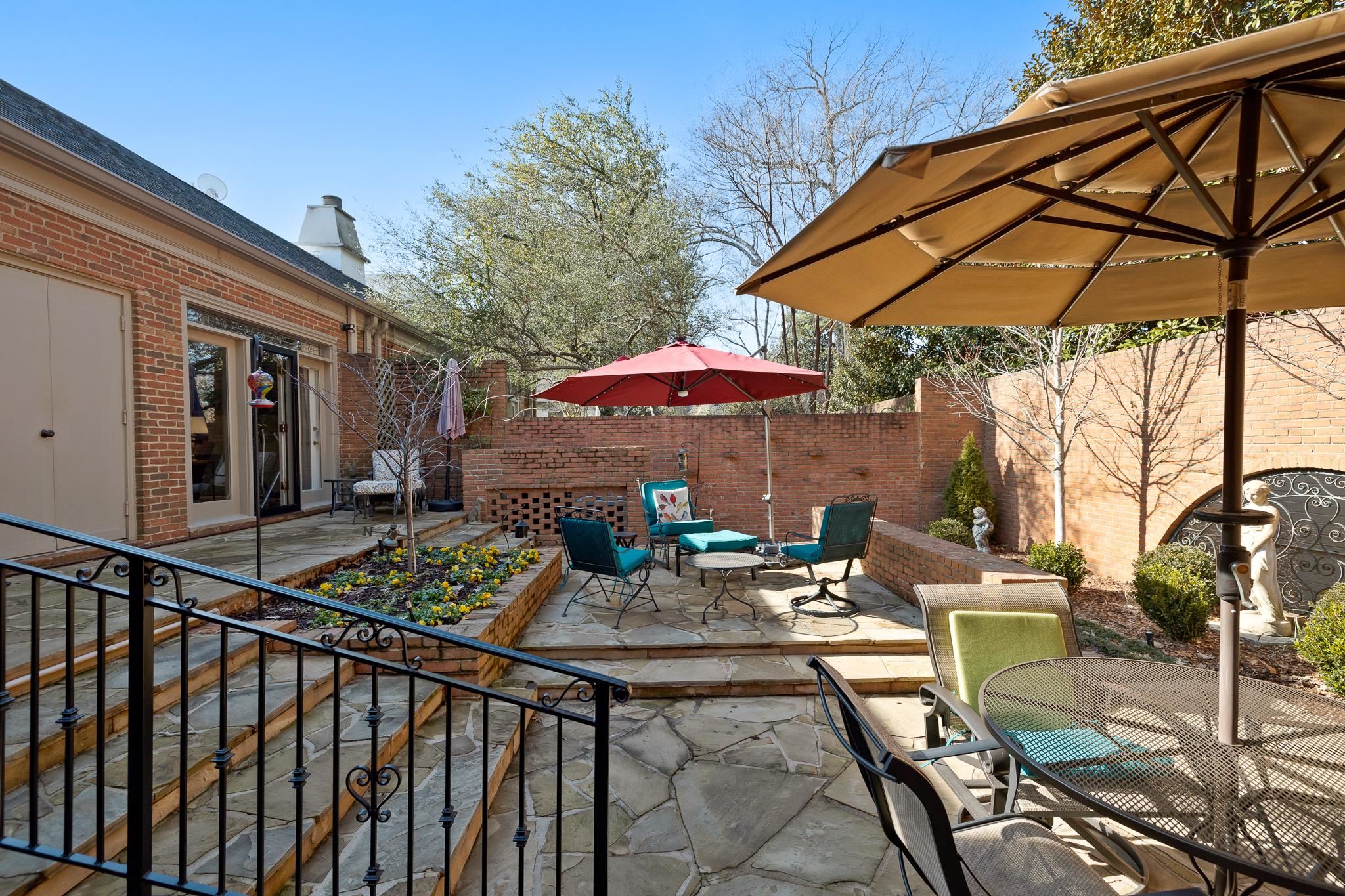 4050 BARONNE WAY Unit: 34