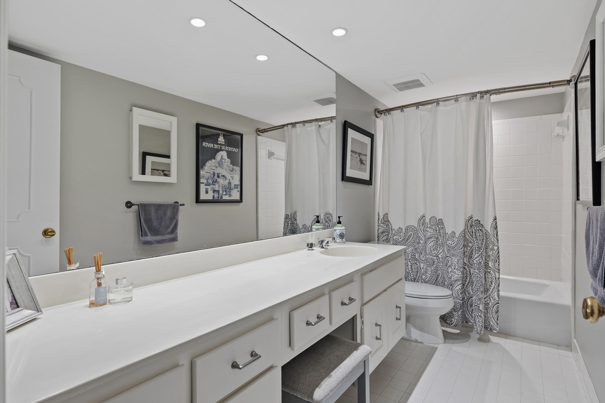 4050 BARONNE WAY Unit: 34