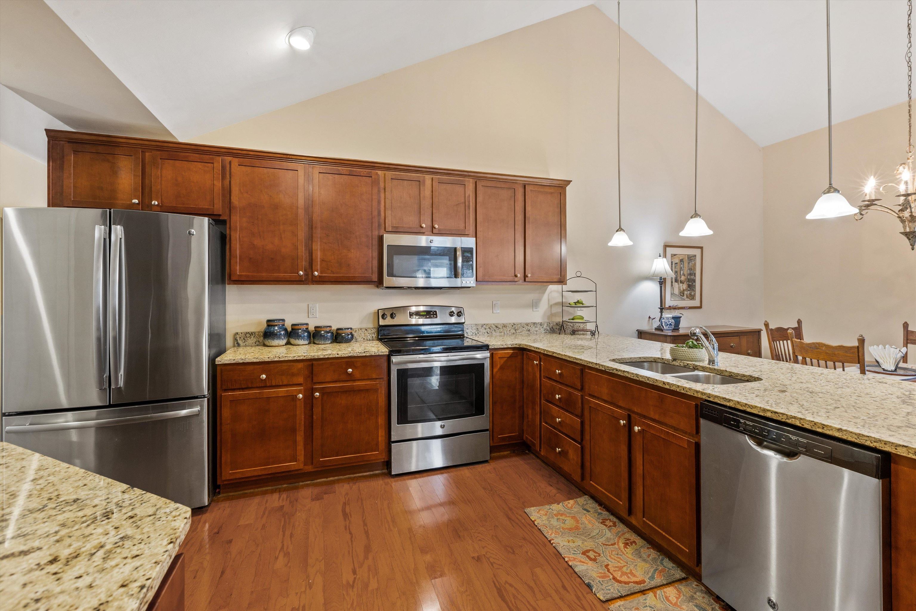 761 STONEVILLAGE CV Unit: 21