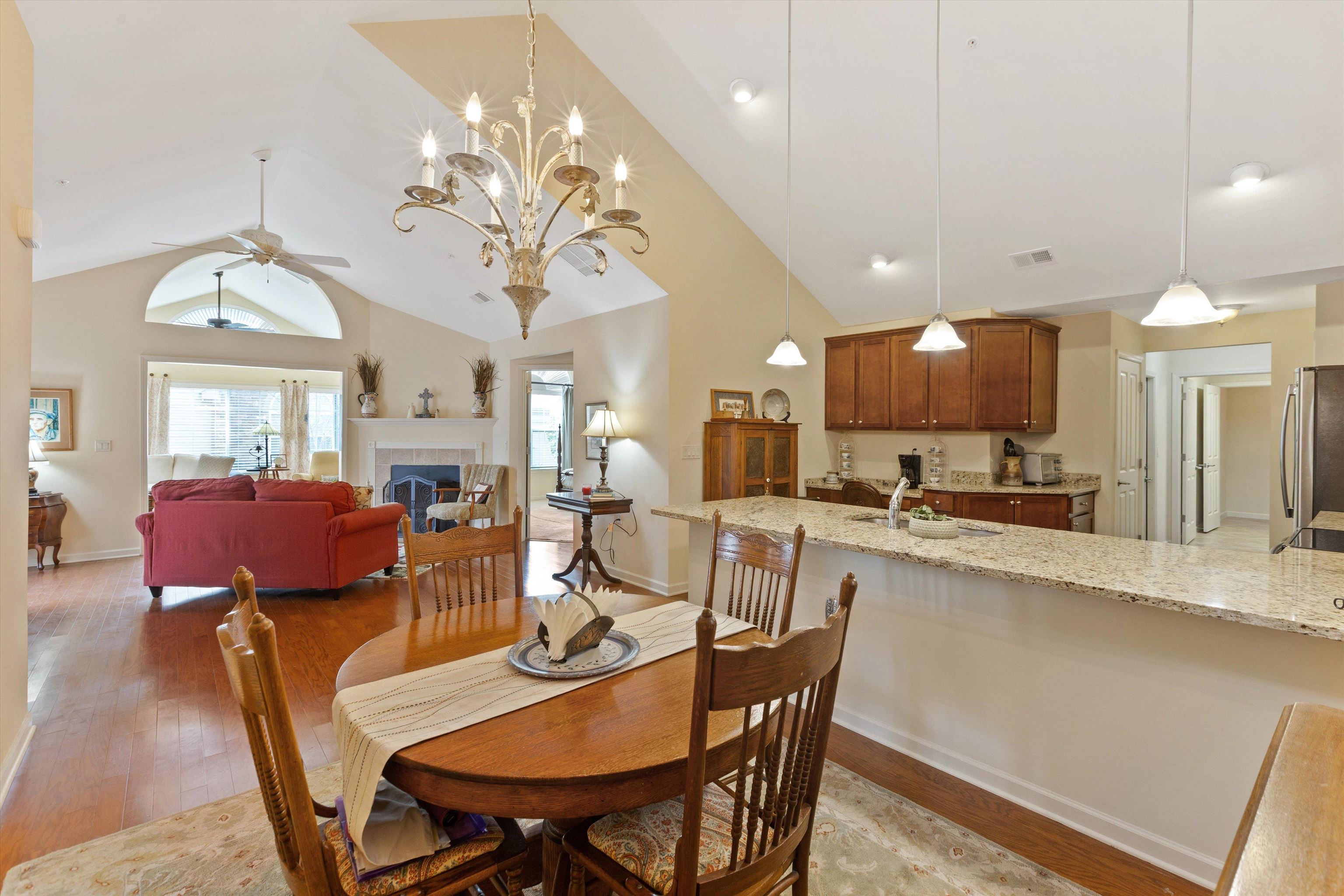 761 STONEVILLAGE CV Unit: 21