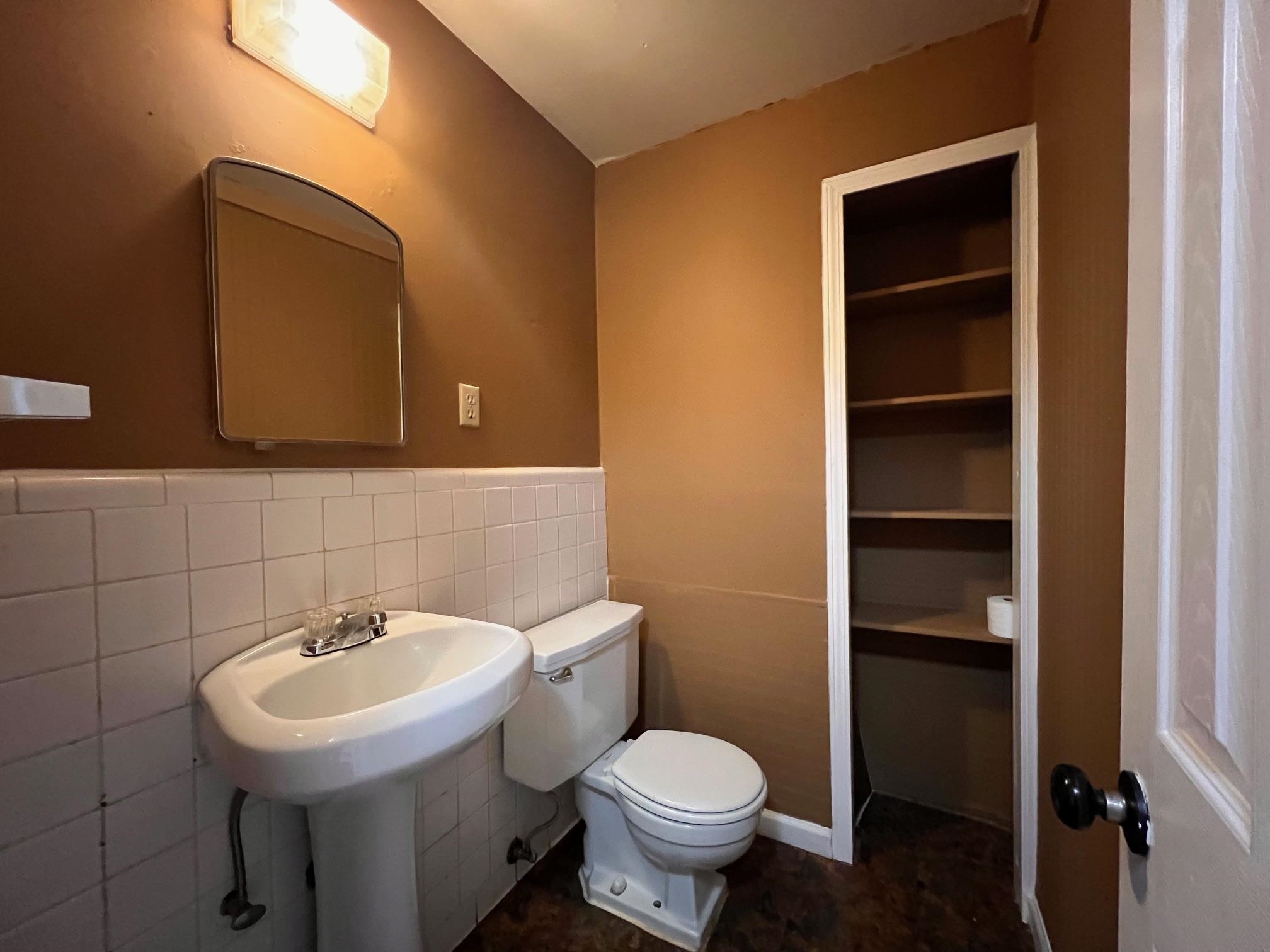 3034 LAURENCEKIRK RD