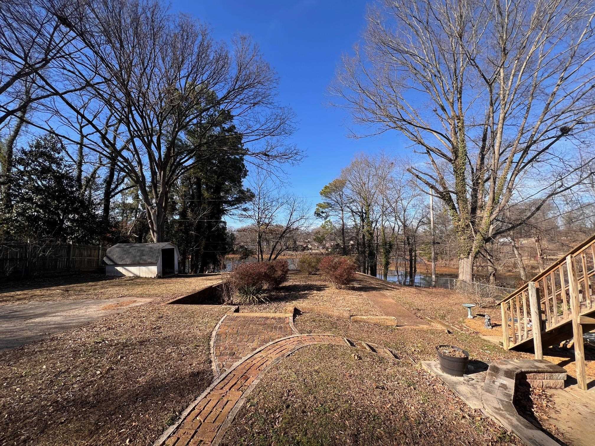 3034 LAURENCEKIRK RD