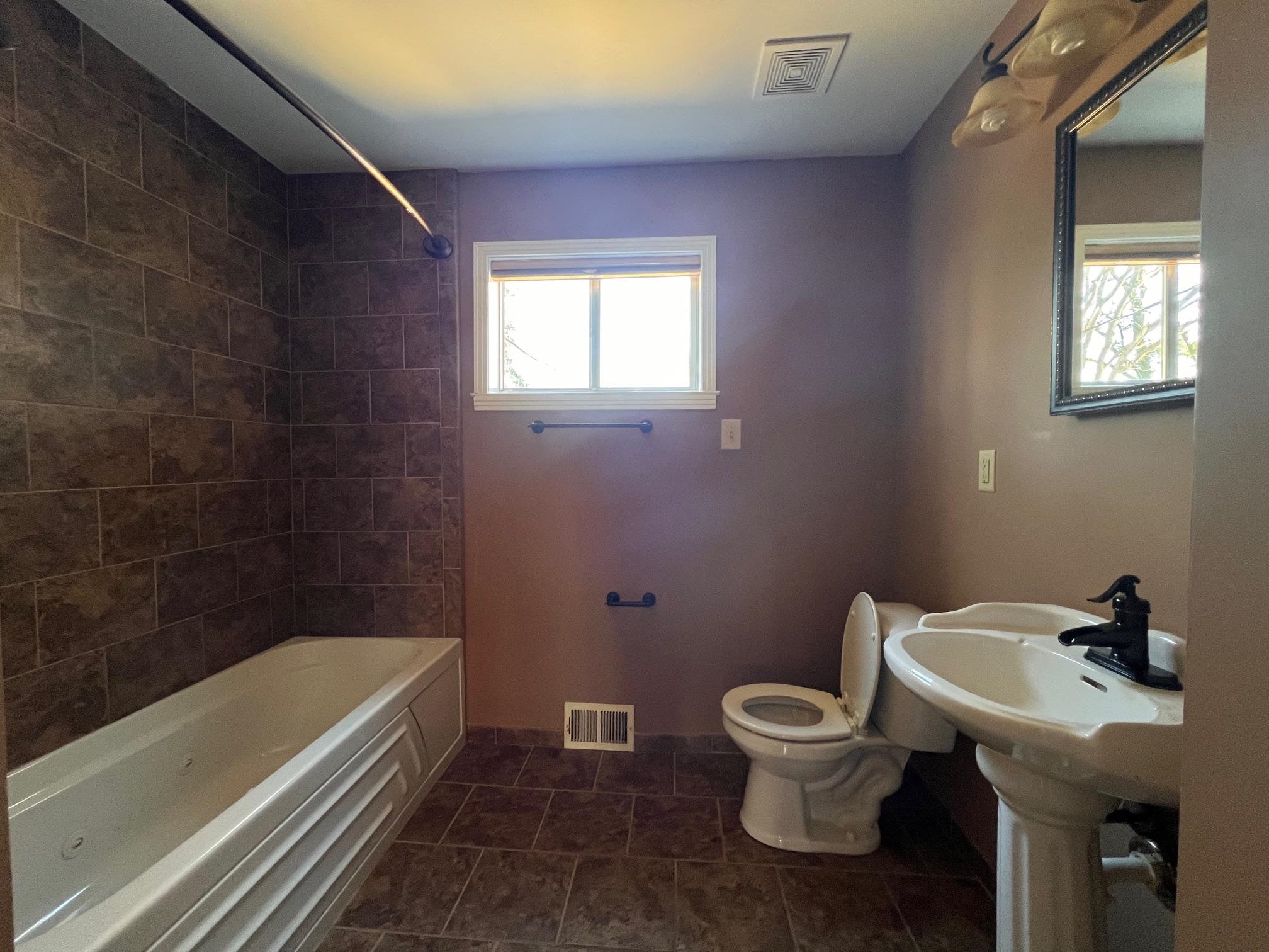 3034 LAURENCEKIRK RD