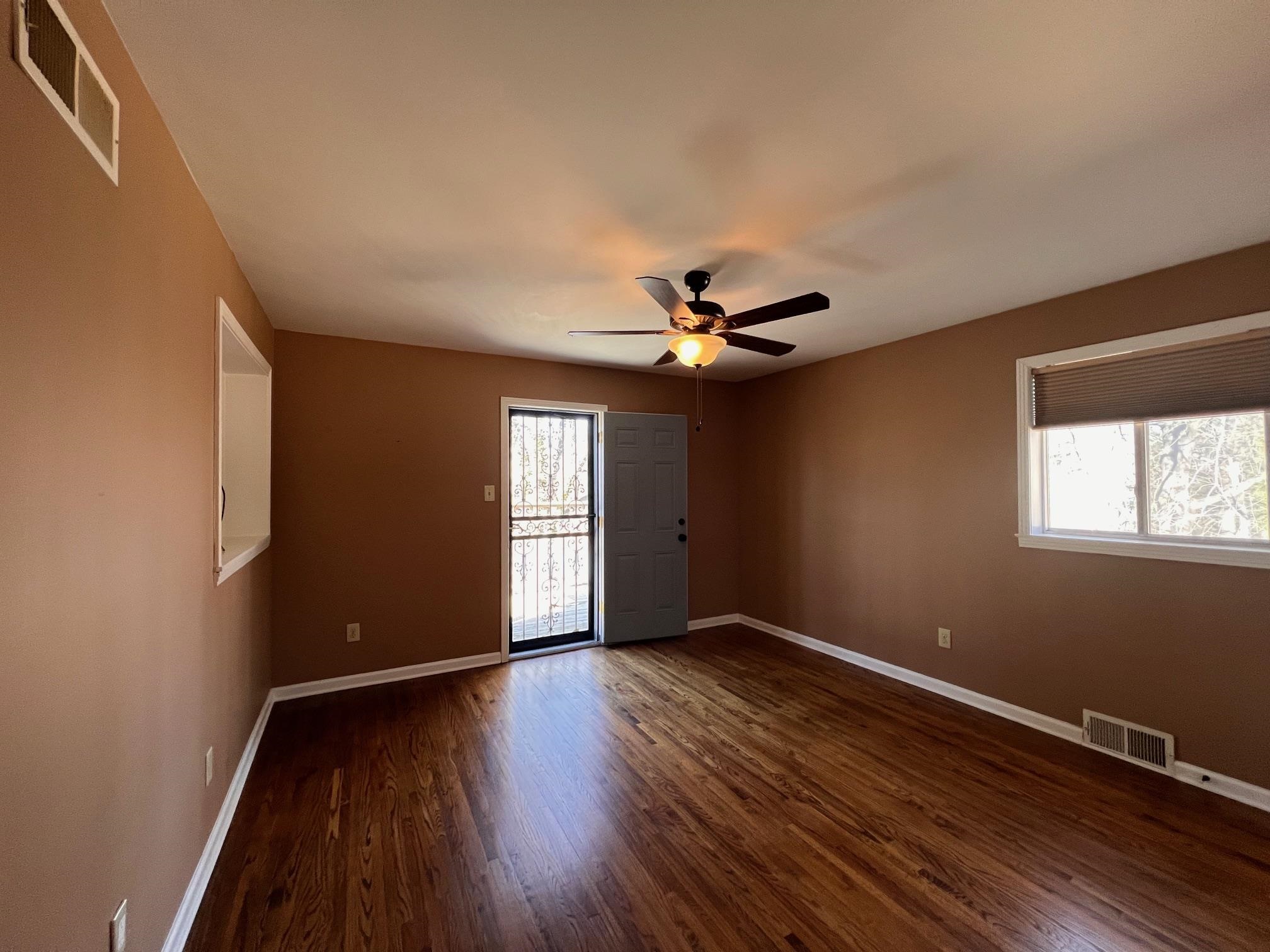 3034 LAURENCEKIRK RD