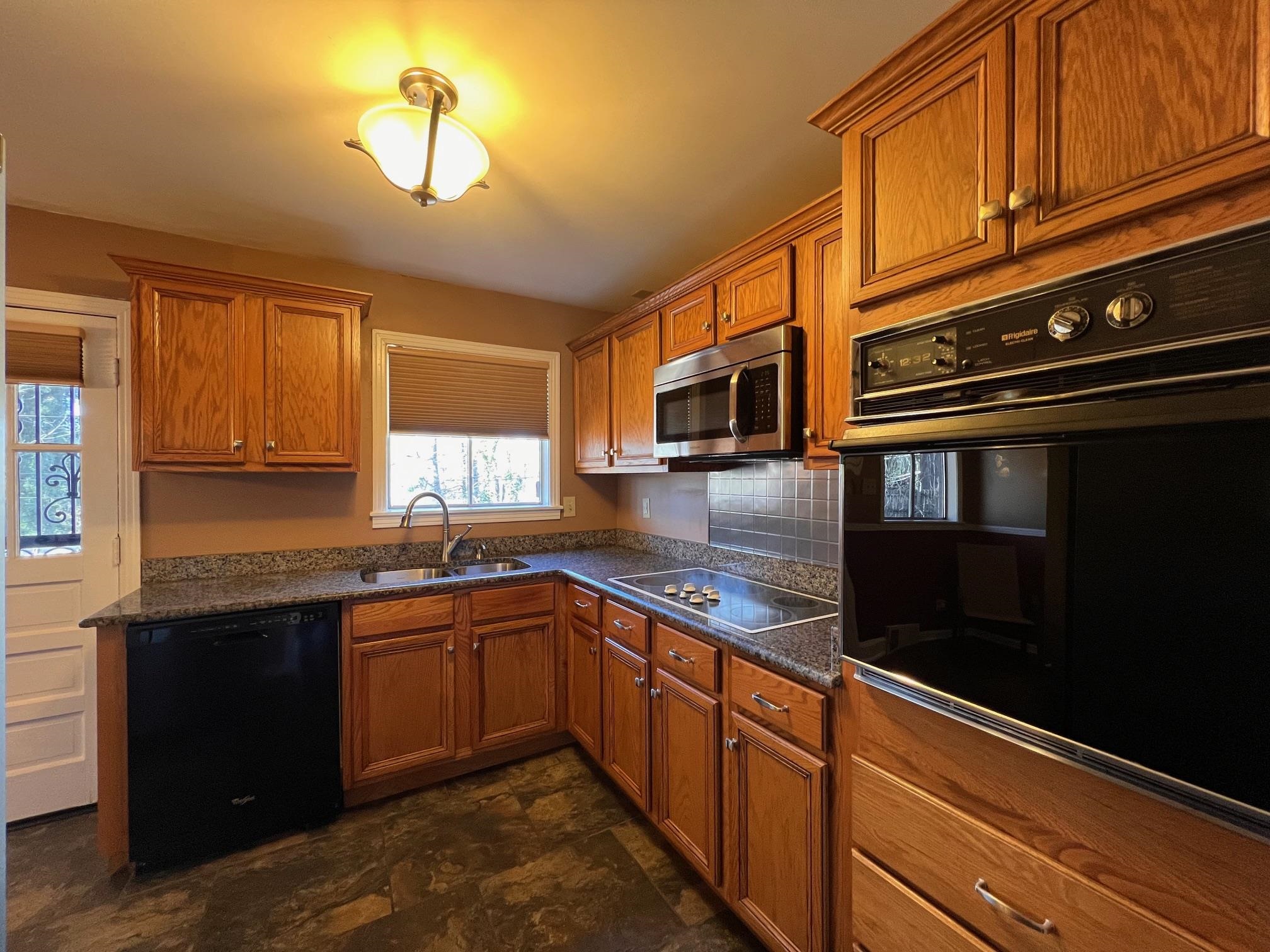 3034 LAURENCEKIRK RD