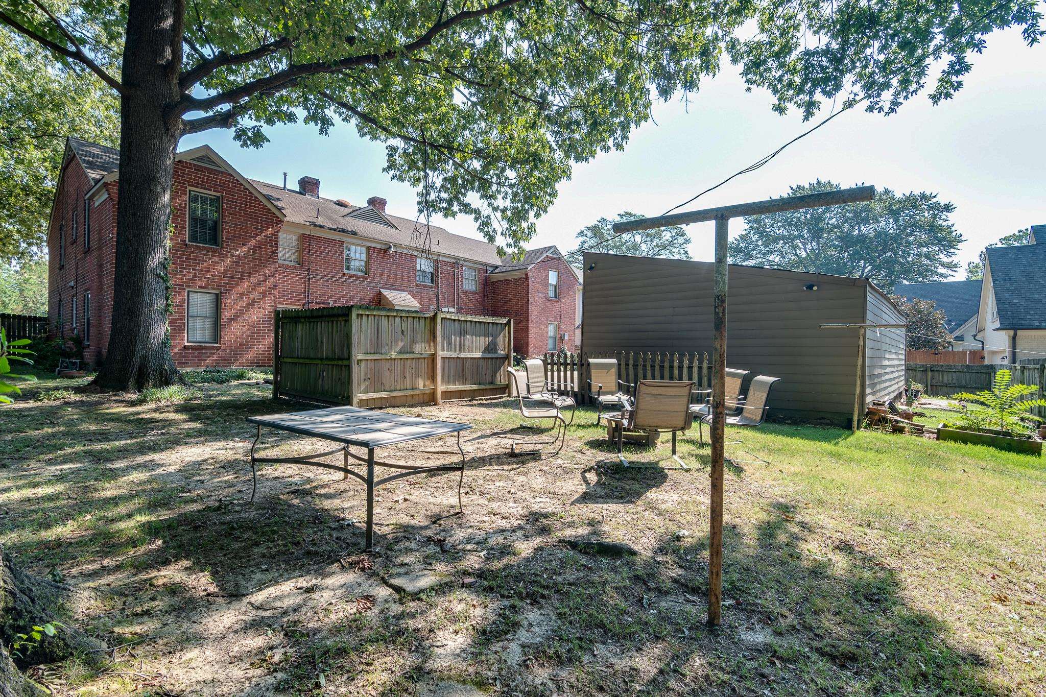 1885 PEABODY AVE Unit: 4