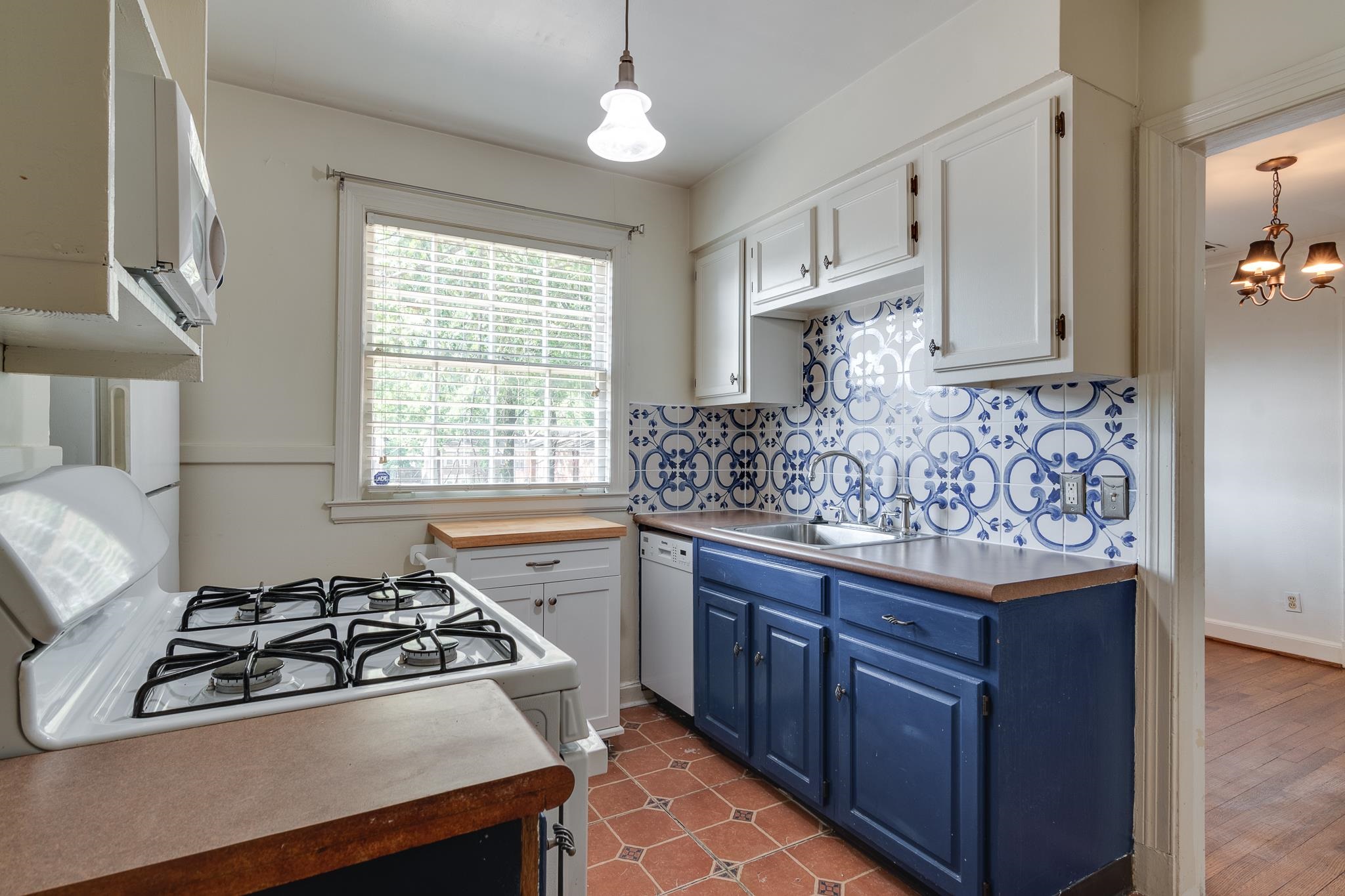 1885 PEABODY AVE Unit: 4