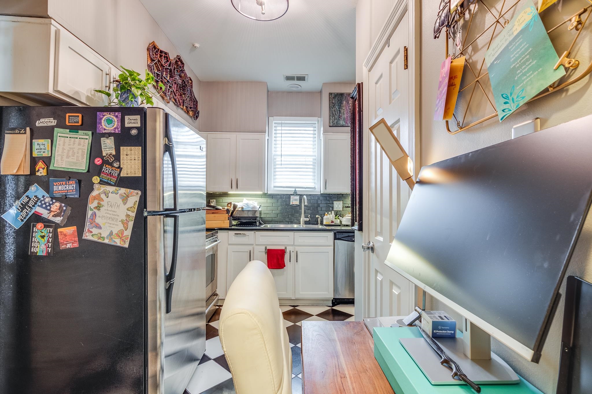 1986 EAST END DR Unit: 5-2