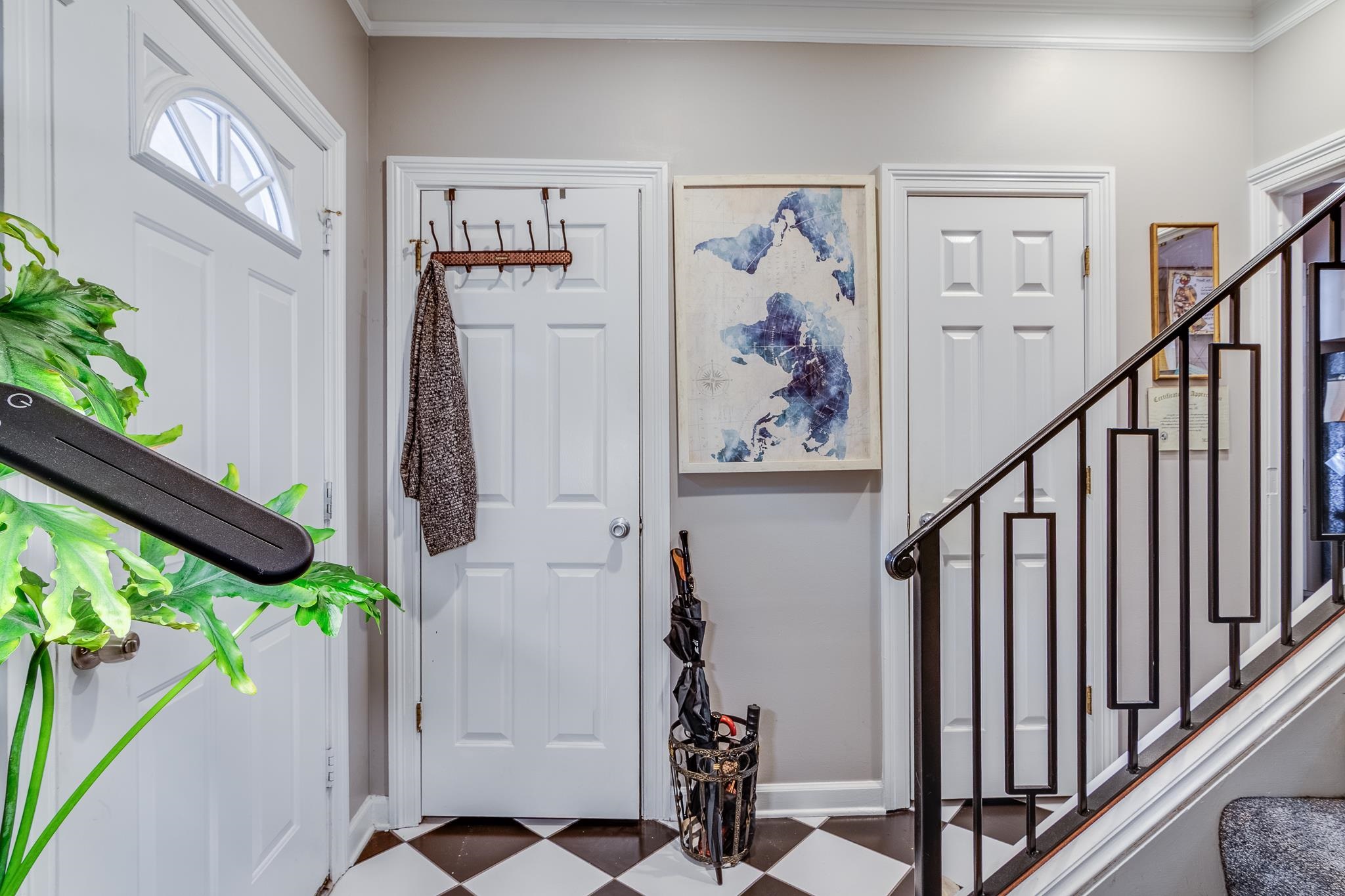 1986 EAST END DR Unit: 5-2