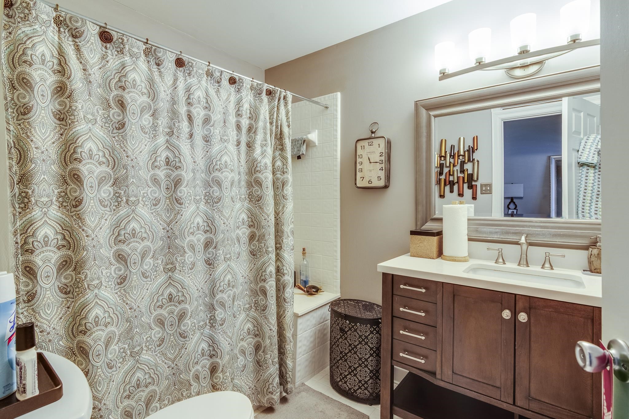 1986 EAST END DR Unit: 5-2