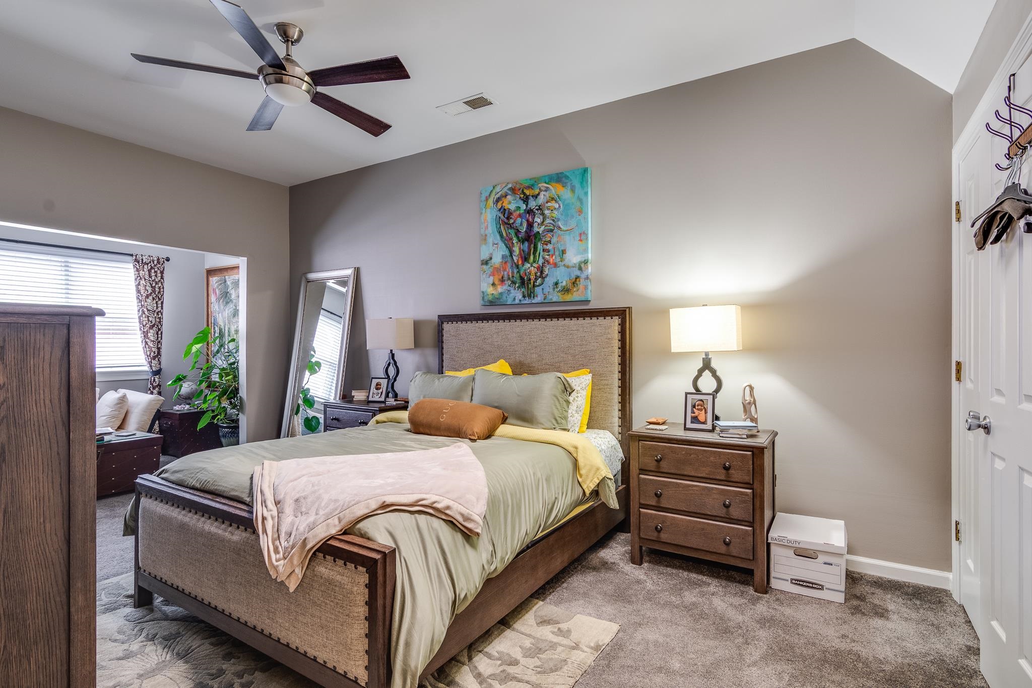 1986 EAST END DR Unit: 5-2