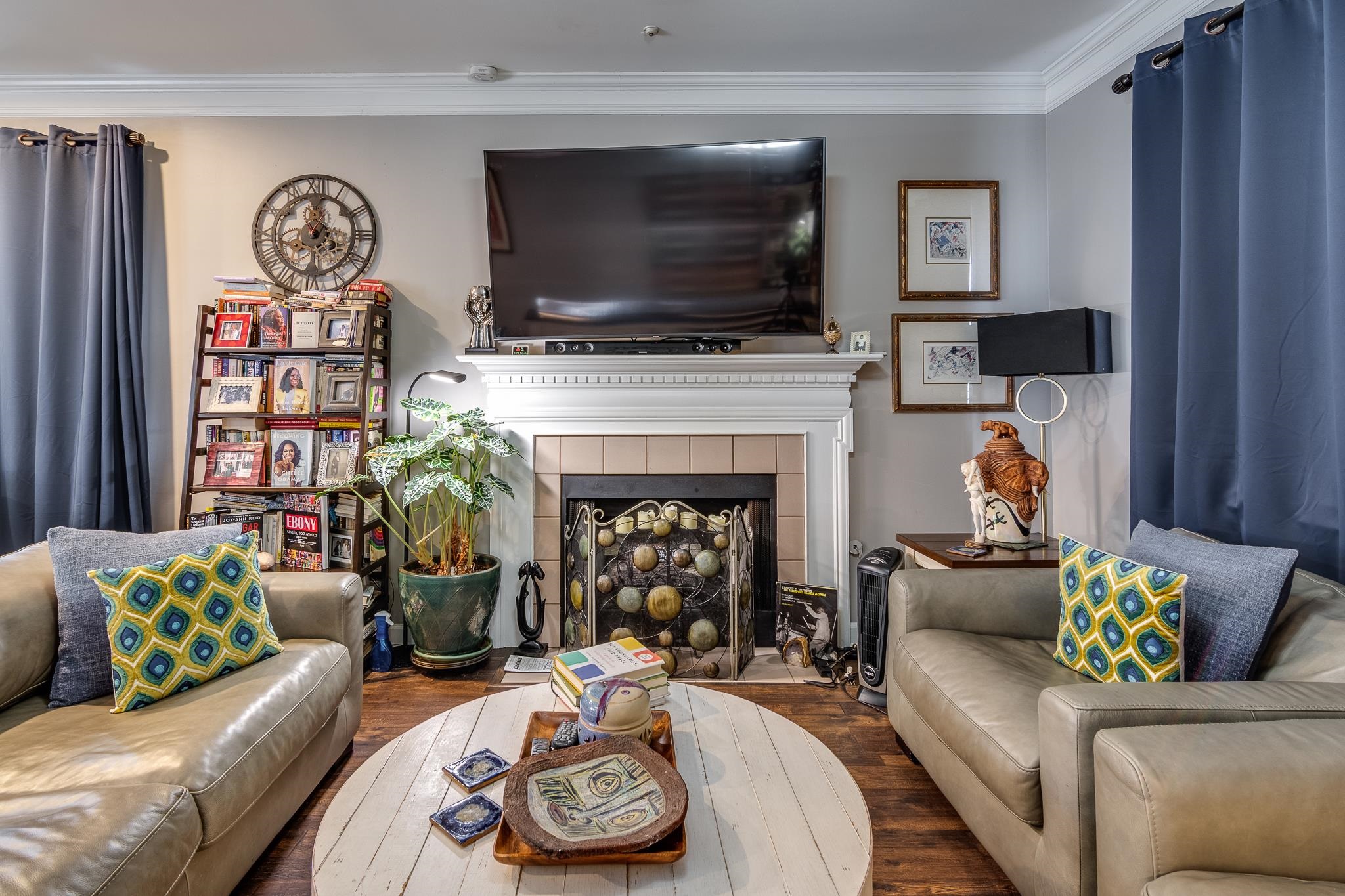 1986 EAST END DR Unit: 5-2