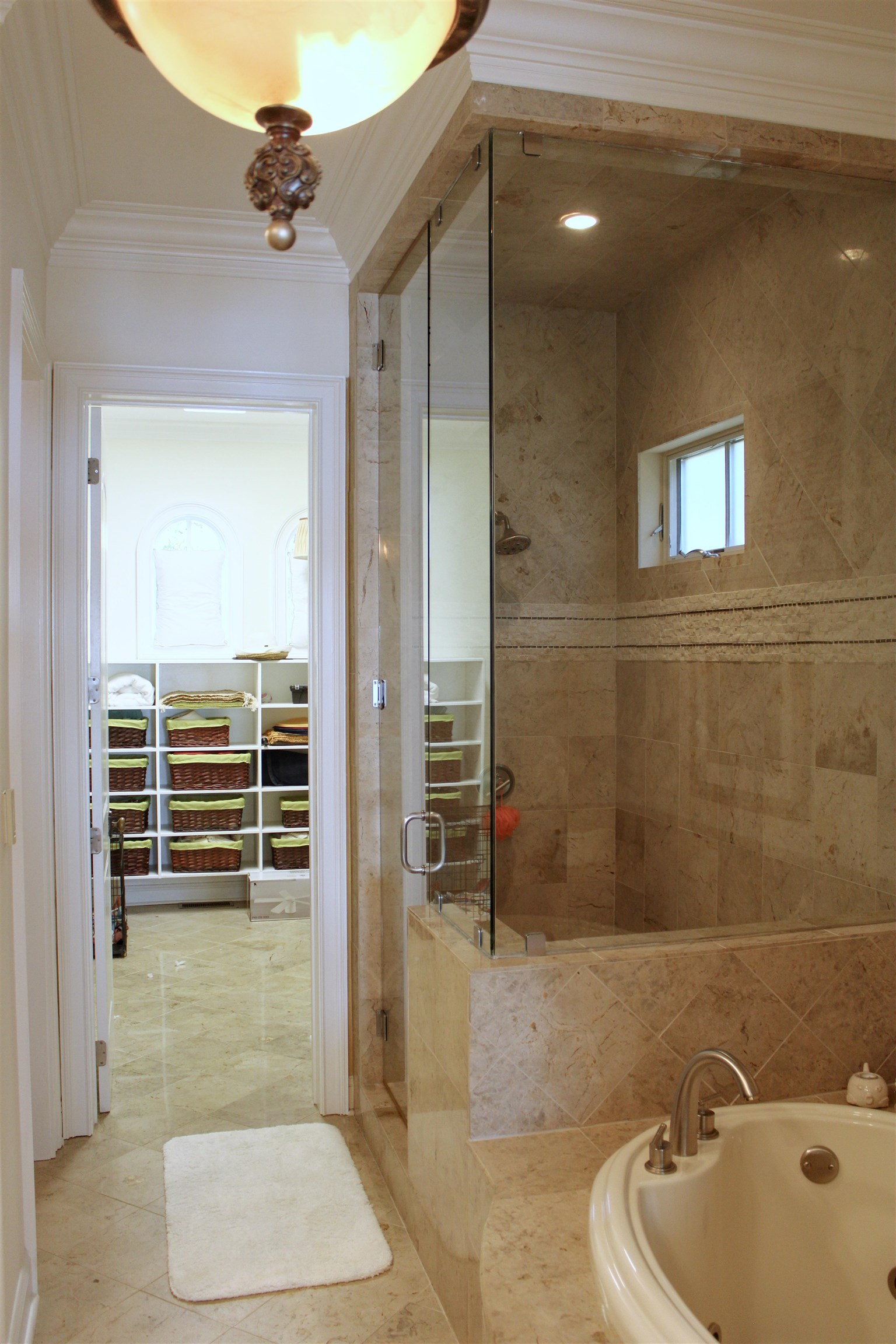 215 WESTSHORE RIDGE DR