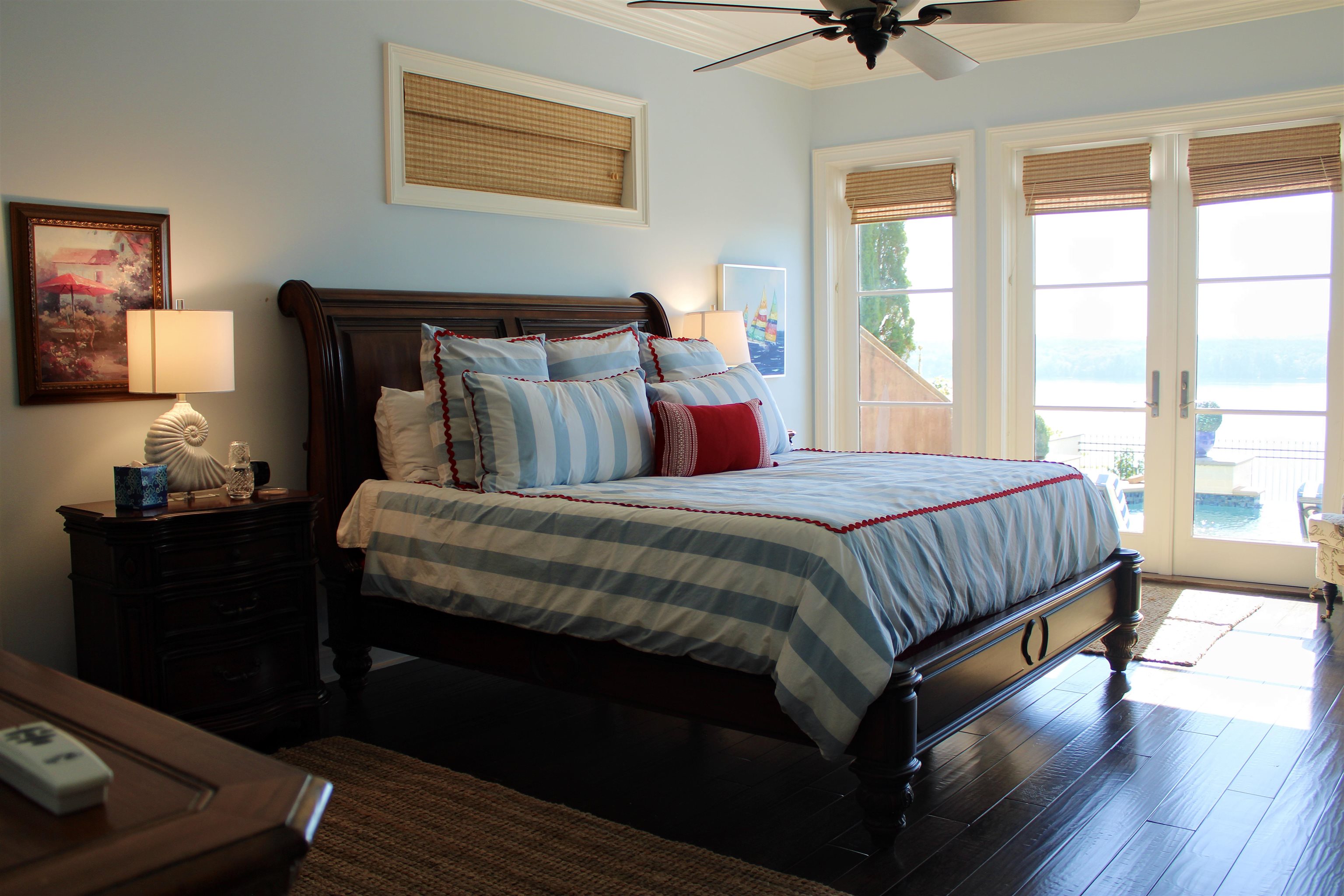 215 WESTSHORE RIDGE DR