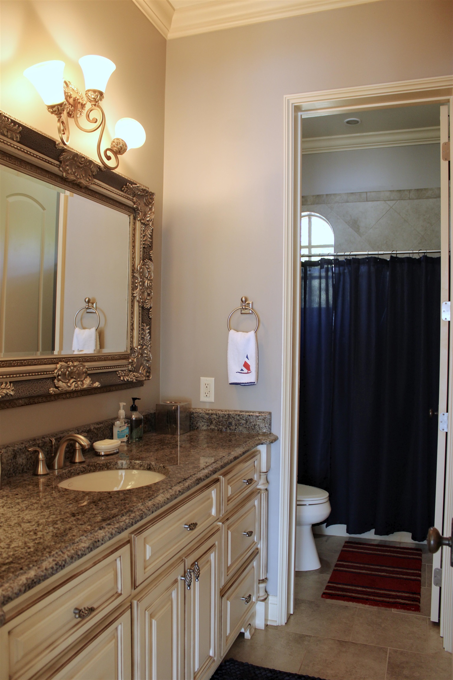 215 WESTSHORE RIDGE DR