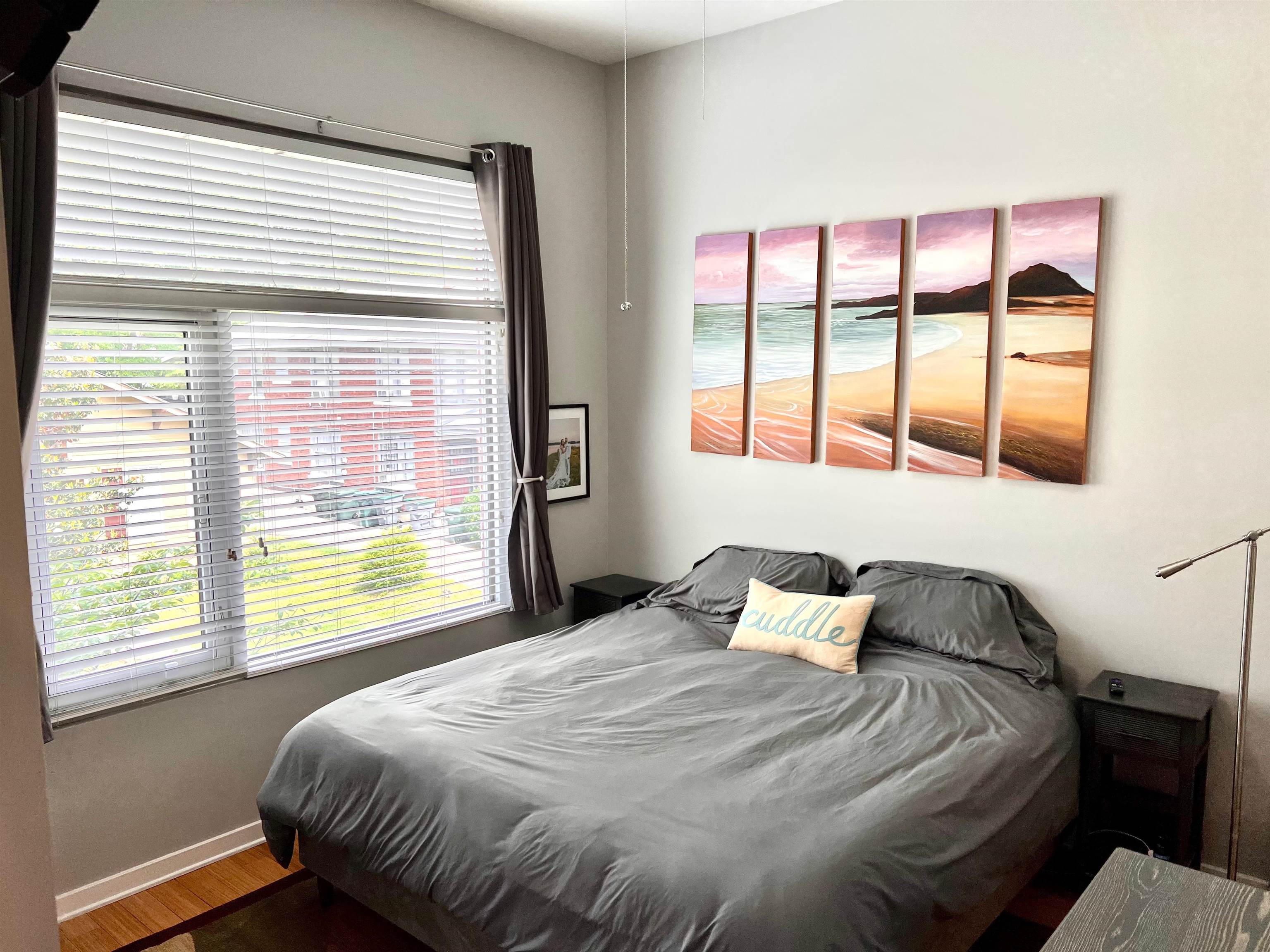 2263 YOUNG AVE Unit: 215