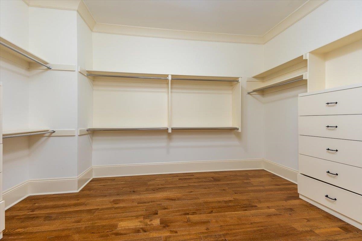 1840 OVERTON PARK AVE