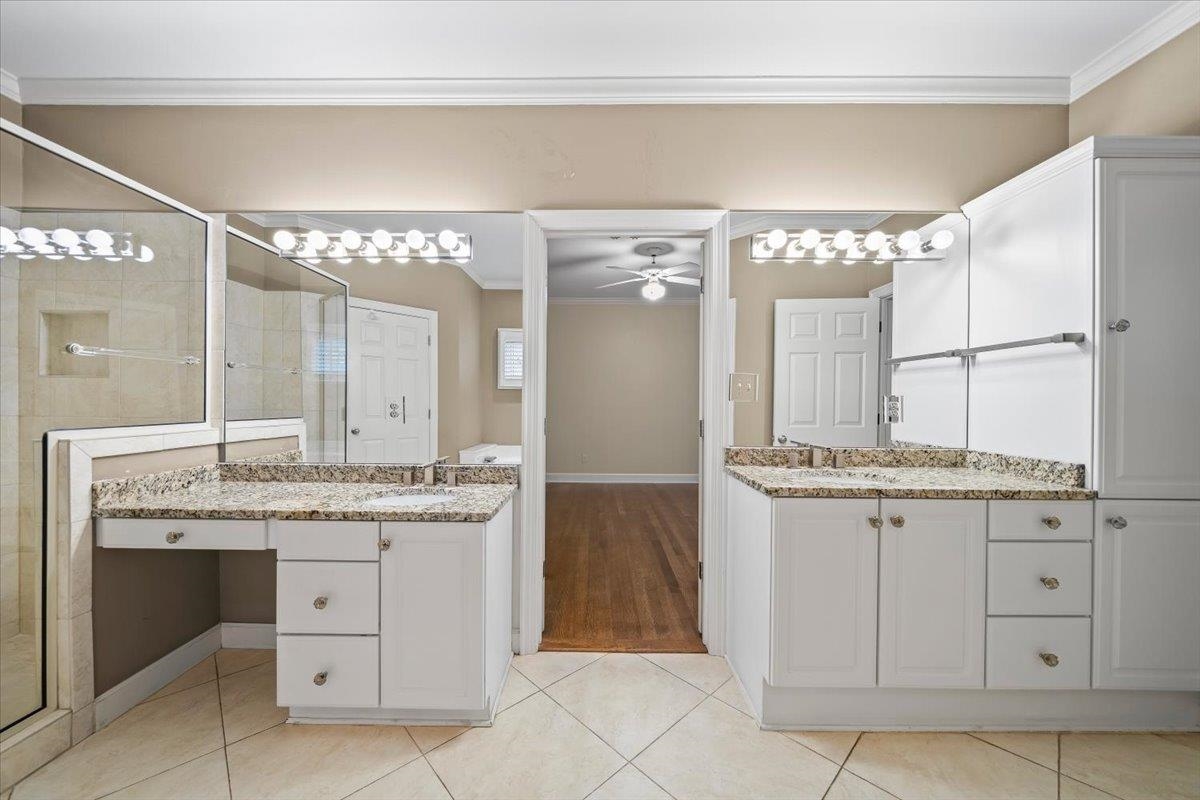 1020 HUMPHREY OAKS CIR