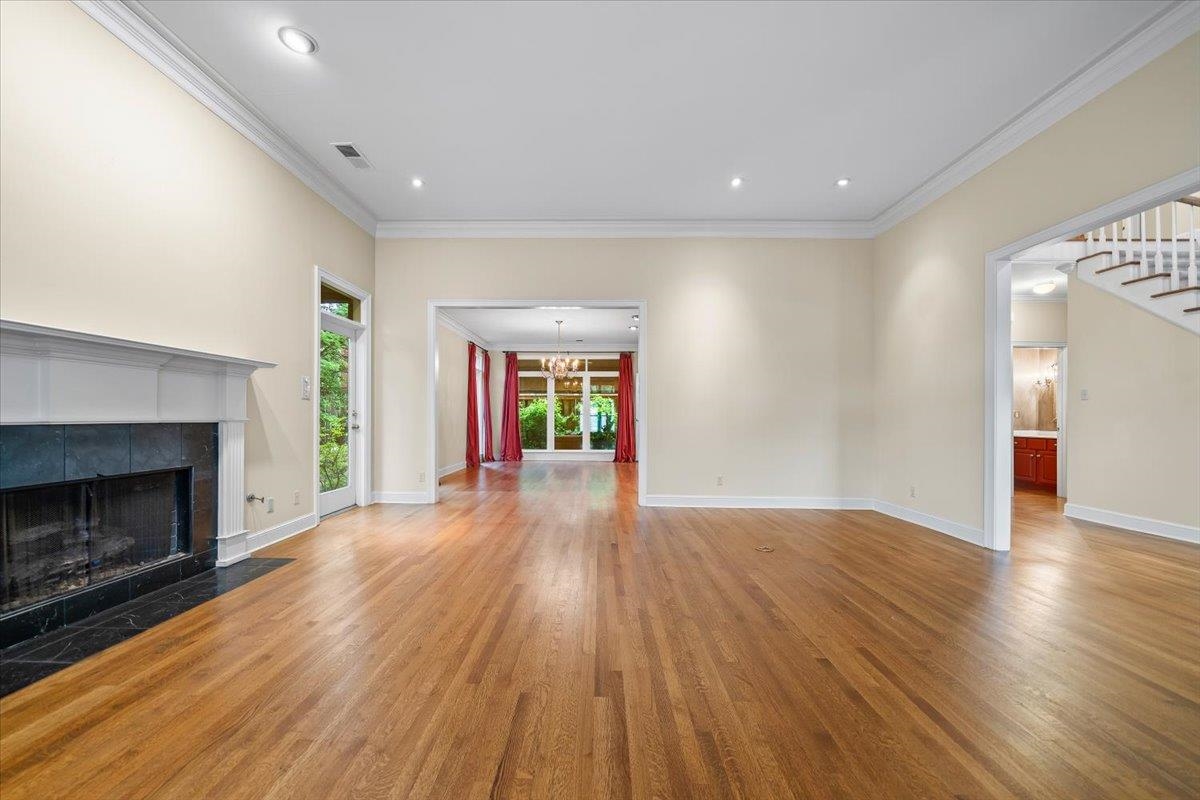 1020 HUMPHREY OAKS CIR