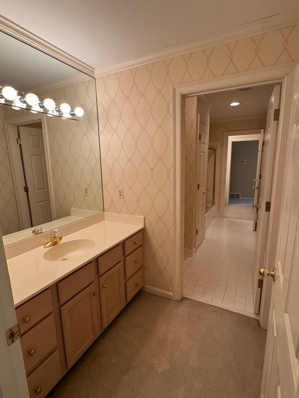 1020 HUMPHREY OAKS CIR