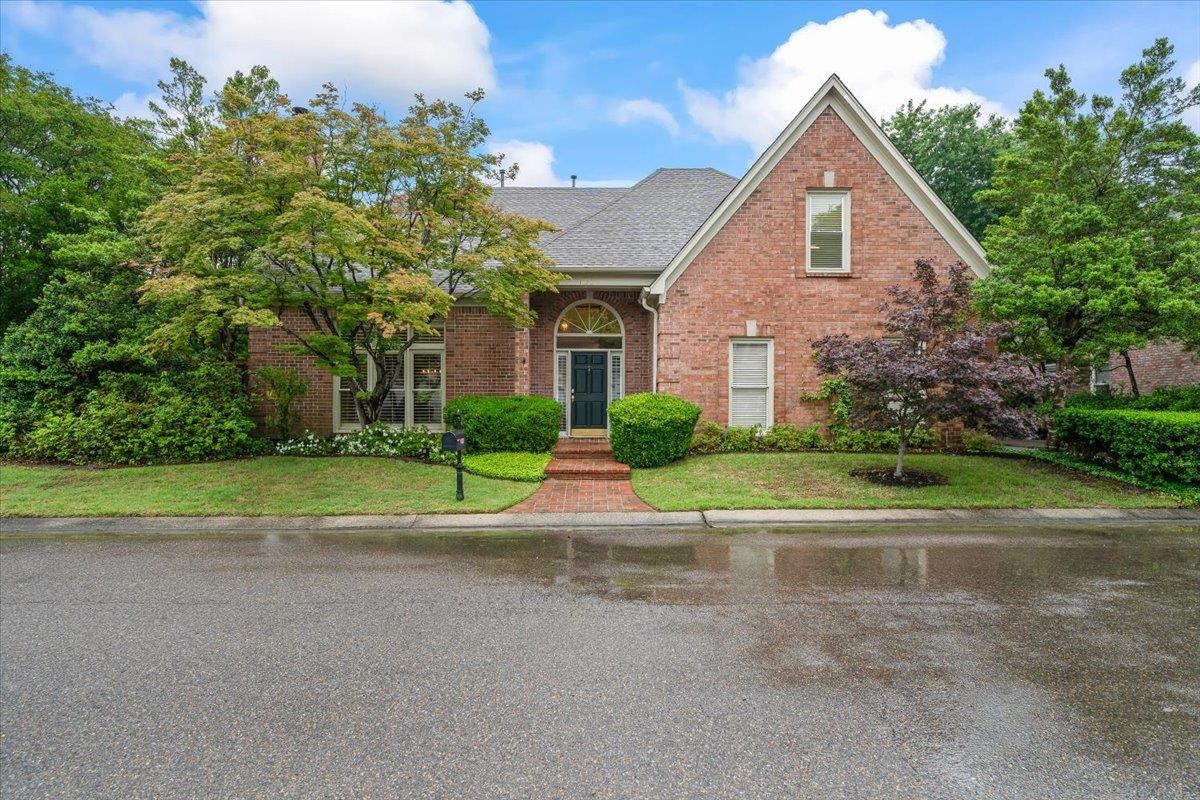 1020 HUMPHREY OAKS CIR