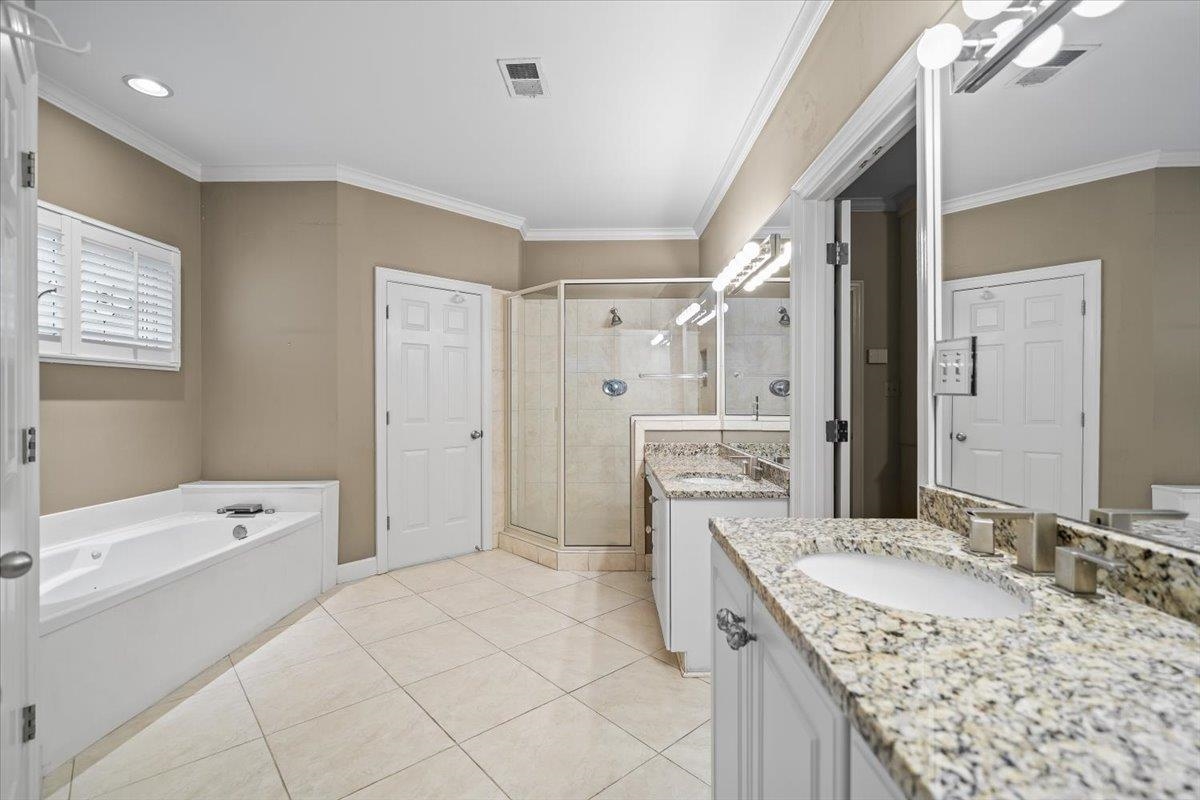 1020 HUMPHREY OAKS CIR