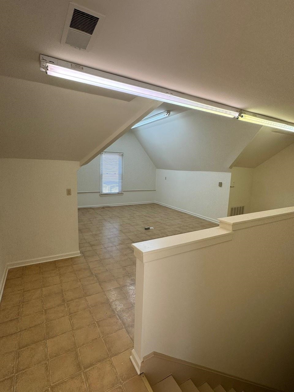 1020 HUMPHREY OAKS CIR