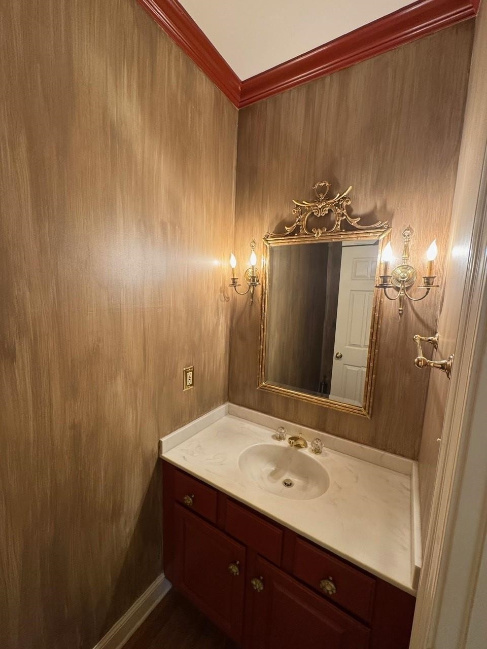 1020 HUMPHREY OAKS CIR