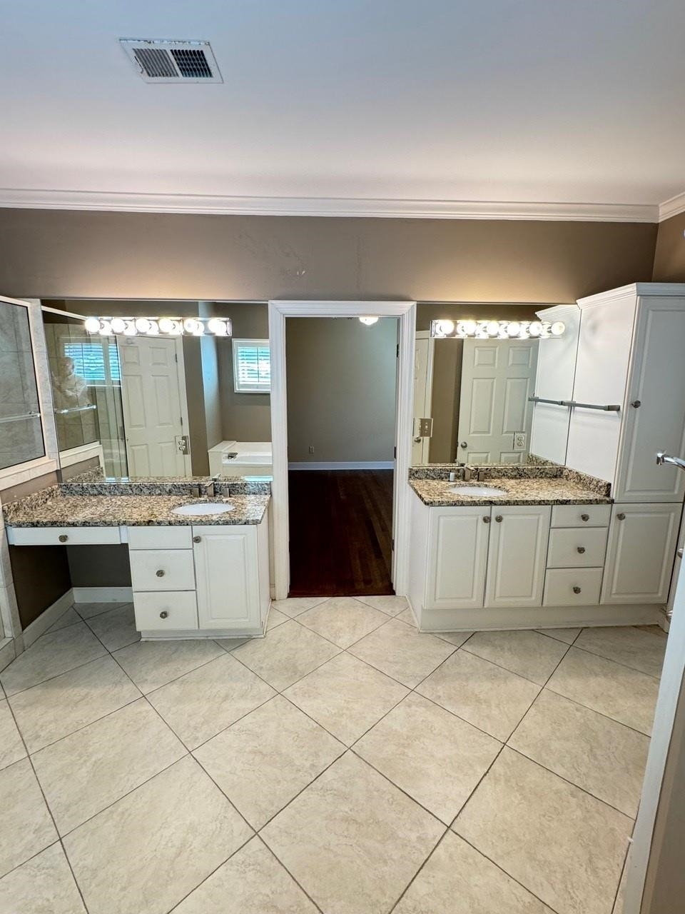 1020 HUMPHREY OAKS CIR