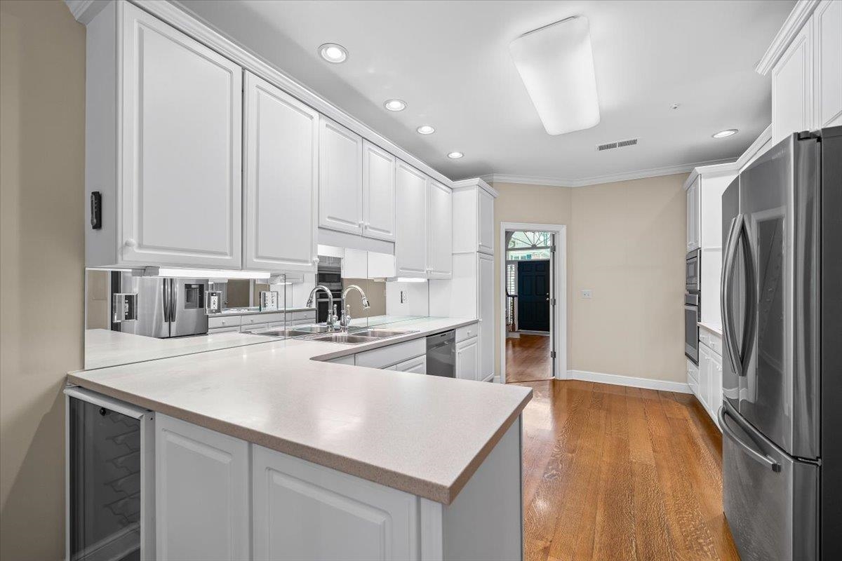 1020 HUMPHREY OAKS CIR