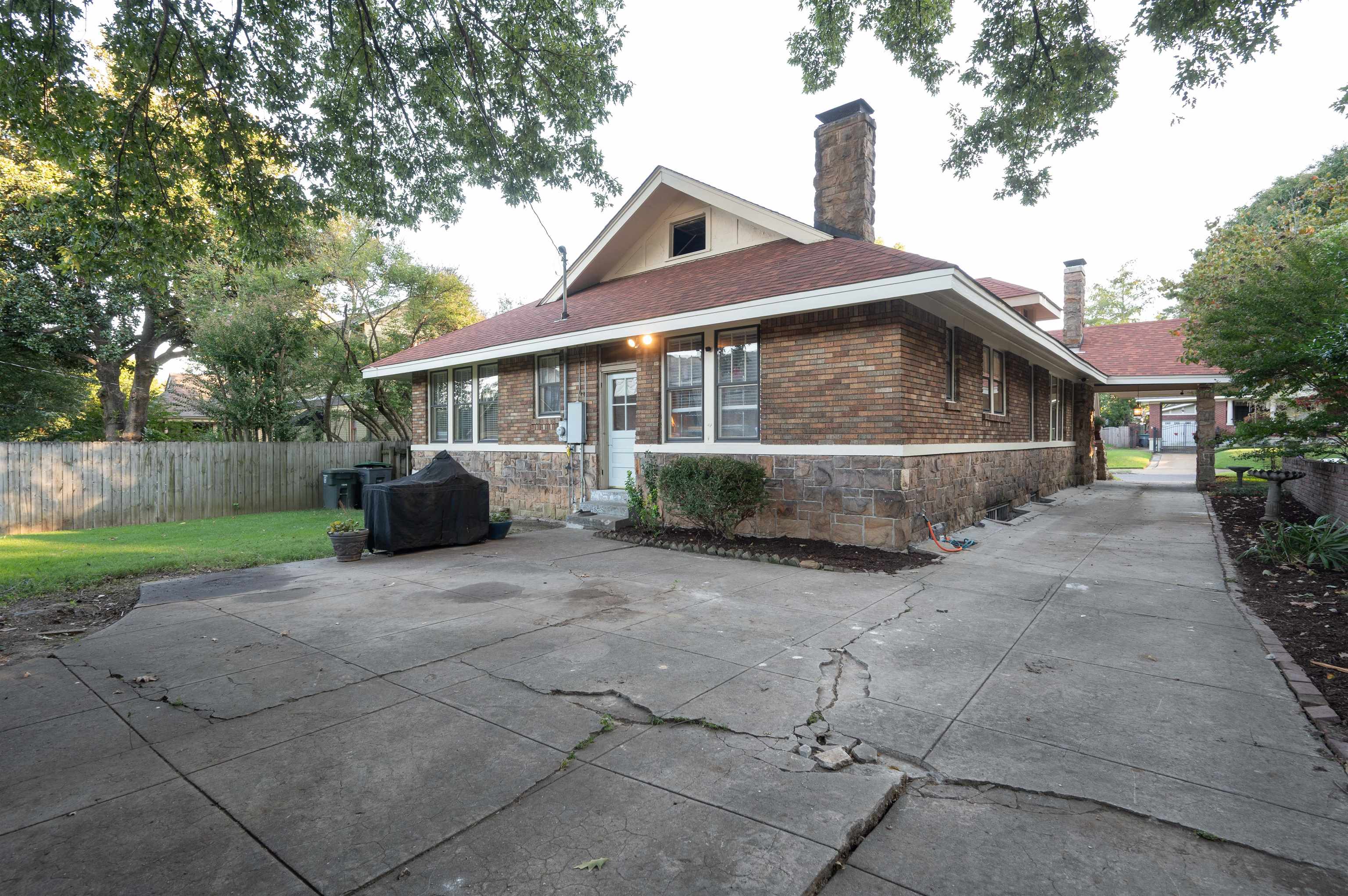 1500 EASTMORELAND AVE