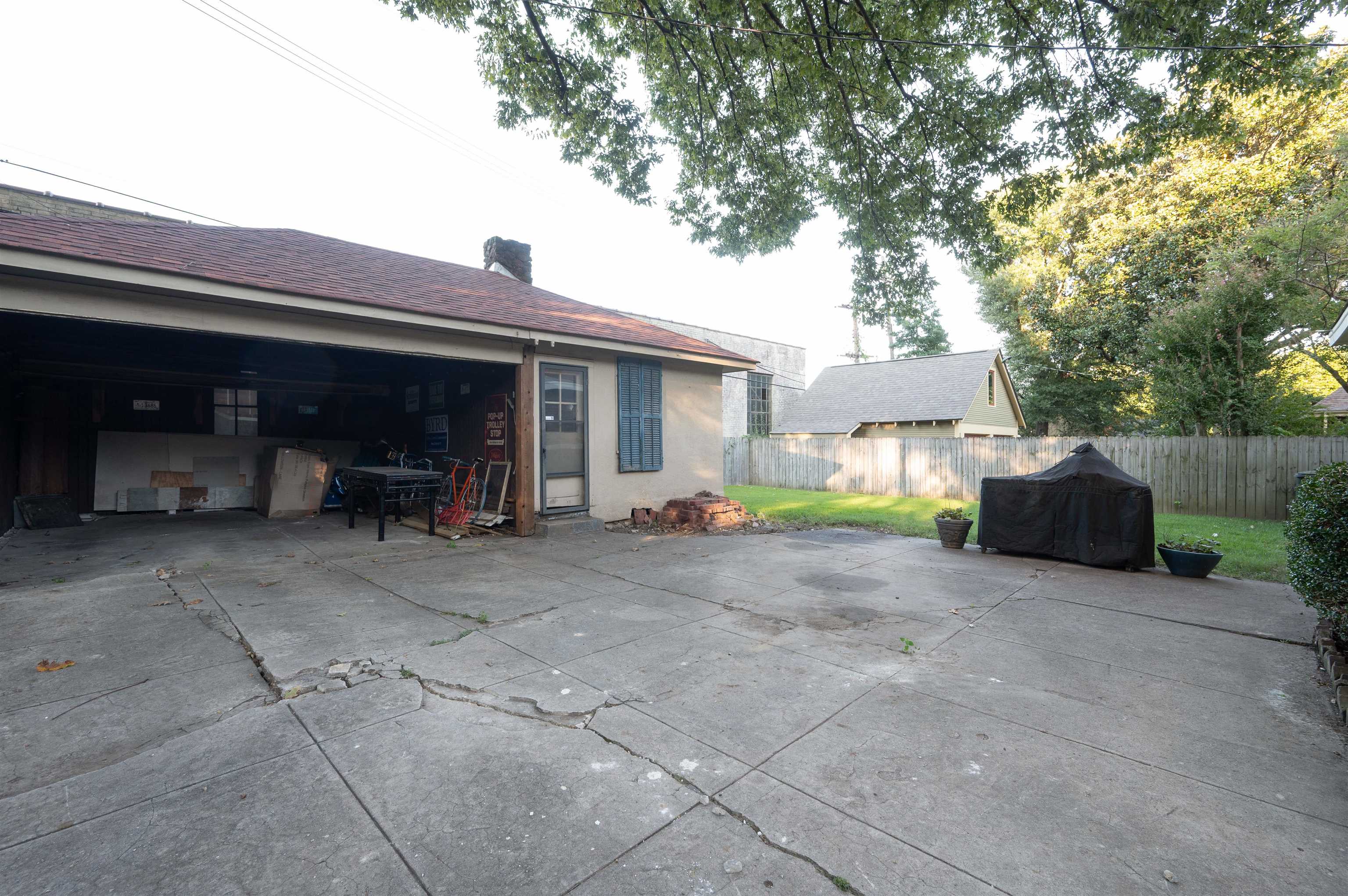 1500 EASTMORELAND AVE