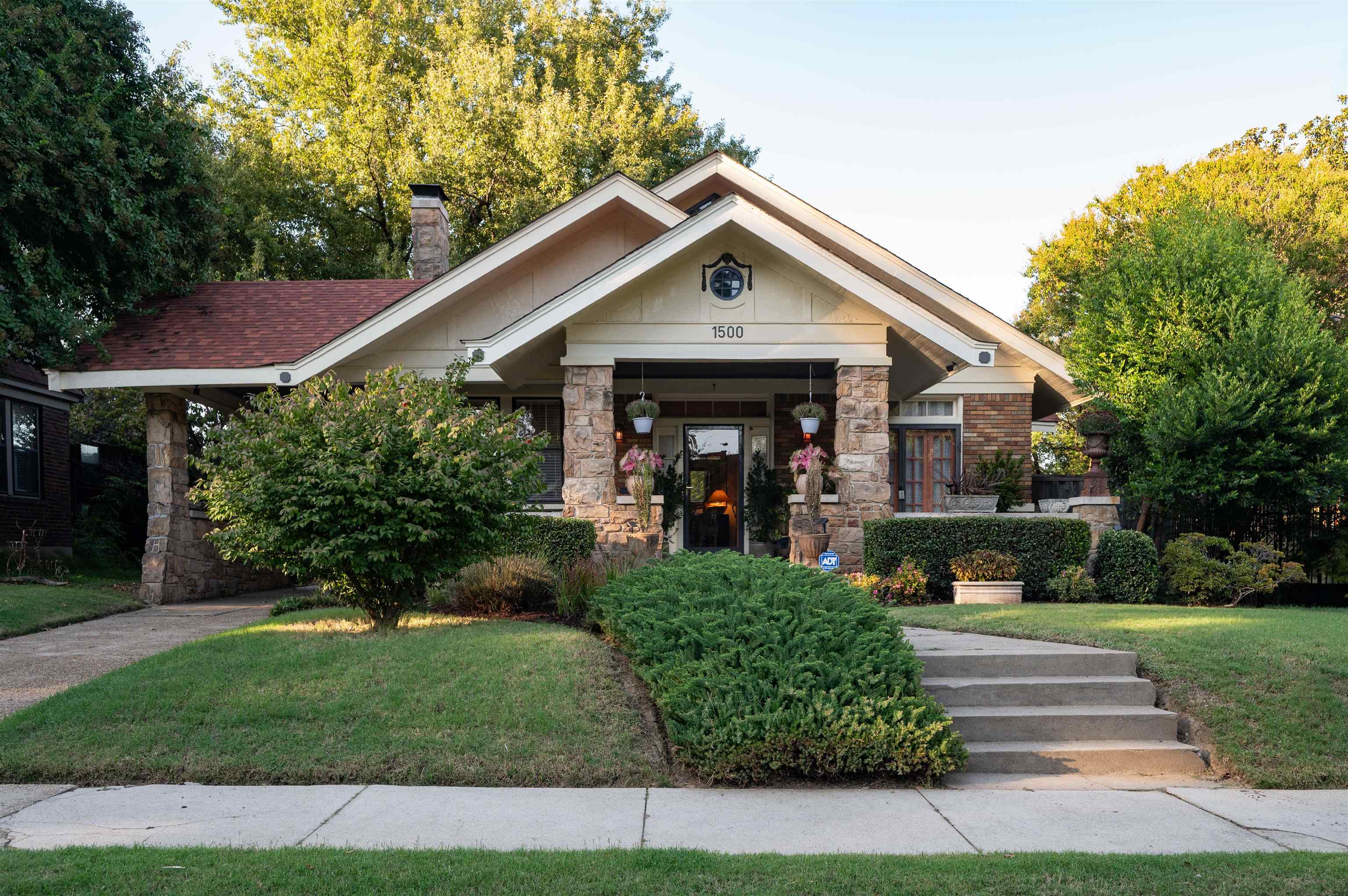 1500 EASTMORELAND AVE