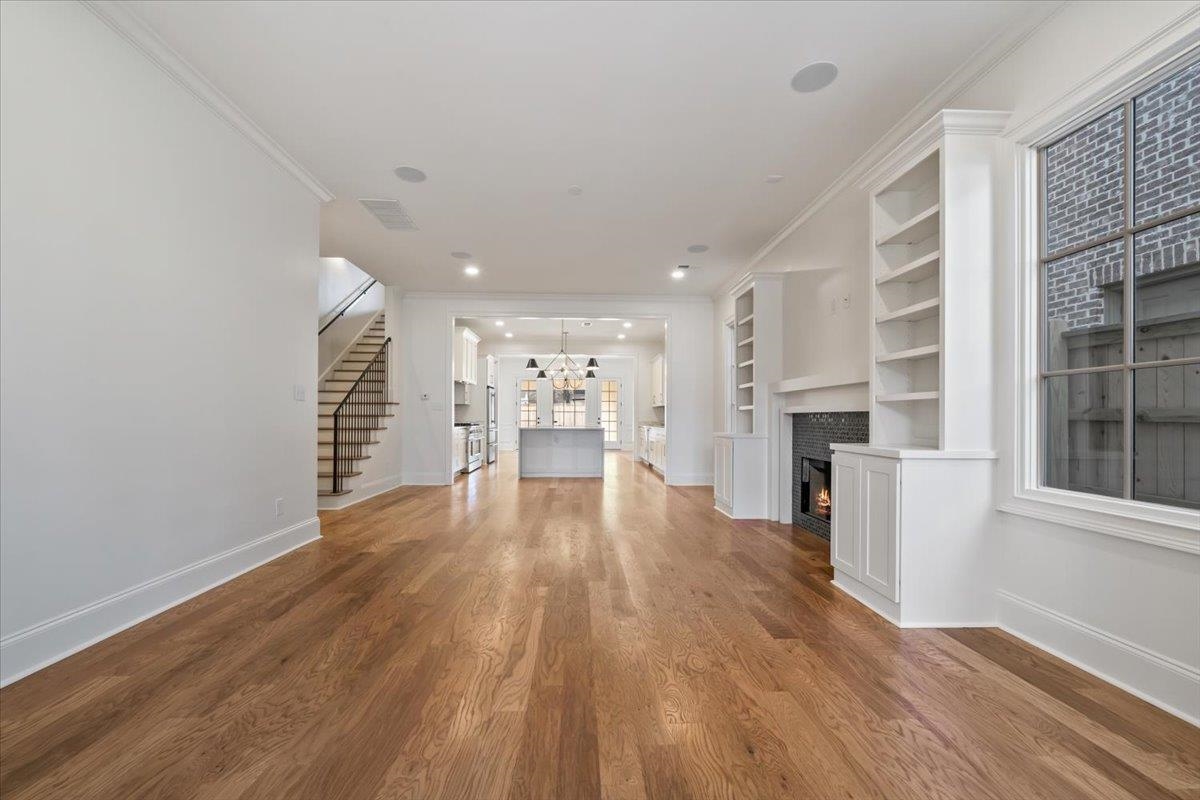 5037 HENRY HEIGHTS DR