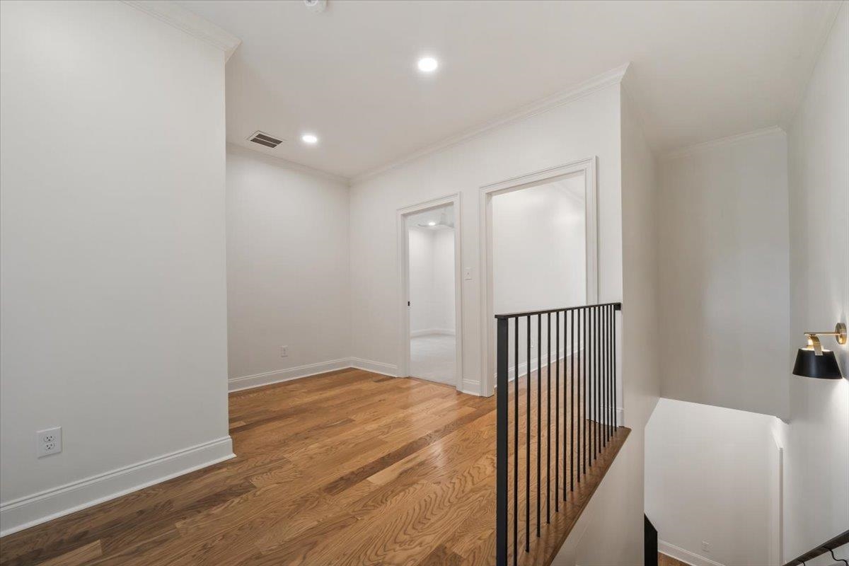 5037 HENRY HEIGHTS DR